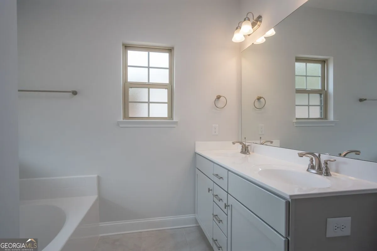 5005 Fairview Cir — photo 15 of 26