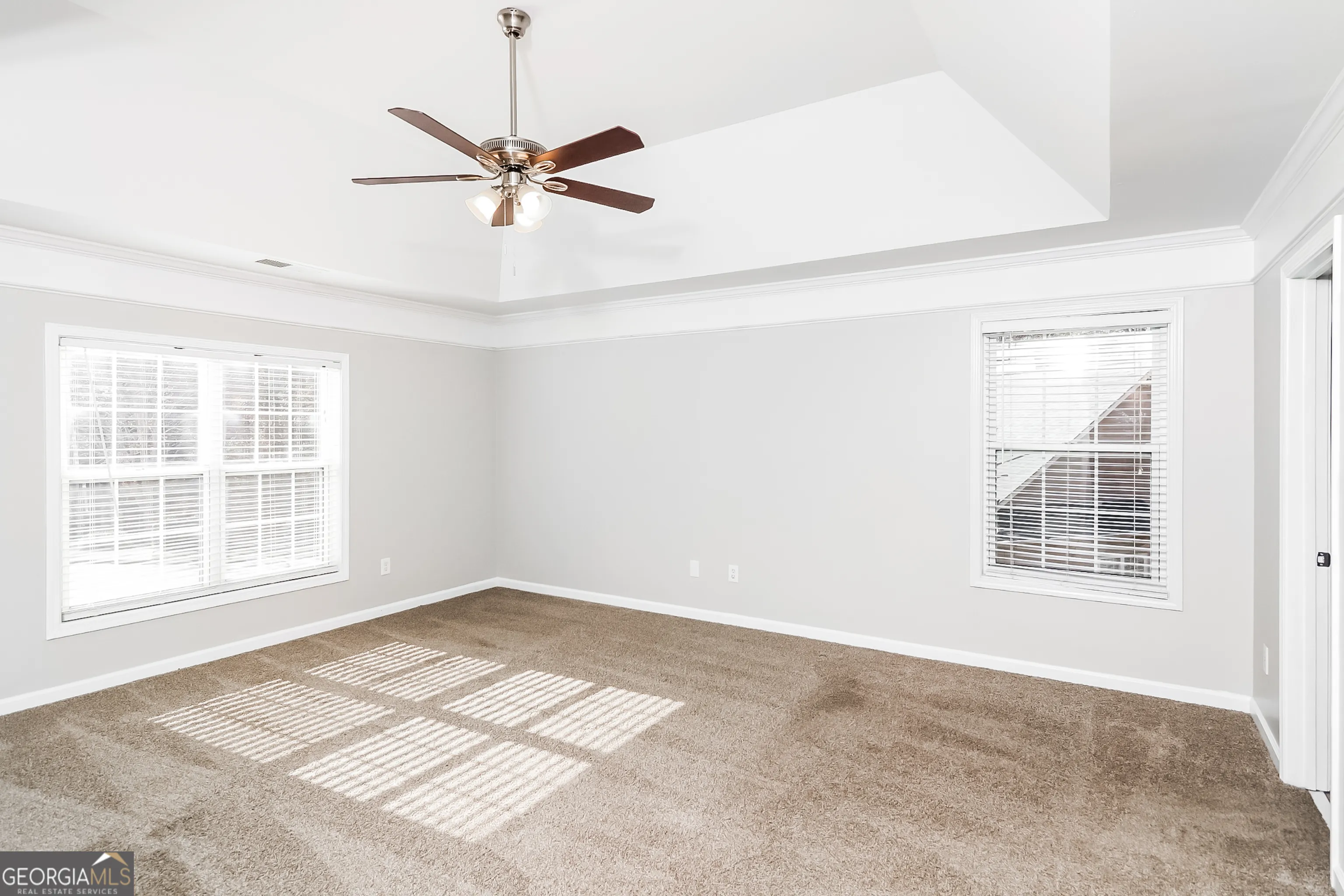 434 Hunt Creek Dr — photo 8 of 9