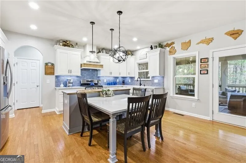 1122 Flagstone Way — photo 7 of 49