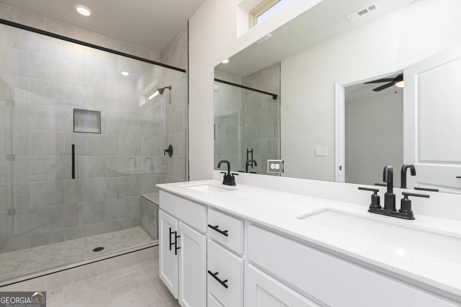 422 Cantrell Dr — photo 9 of 12