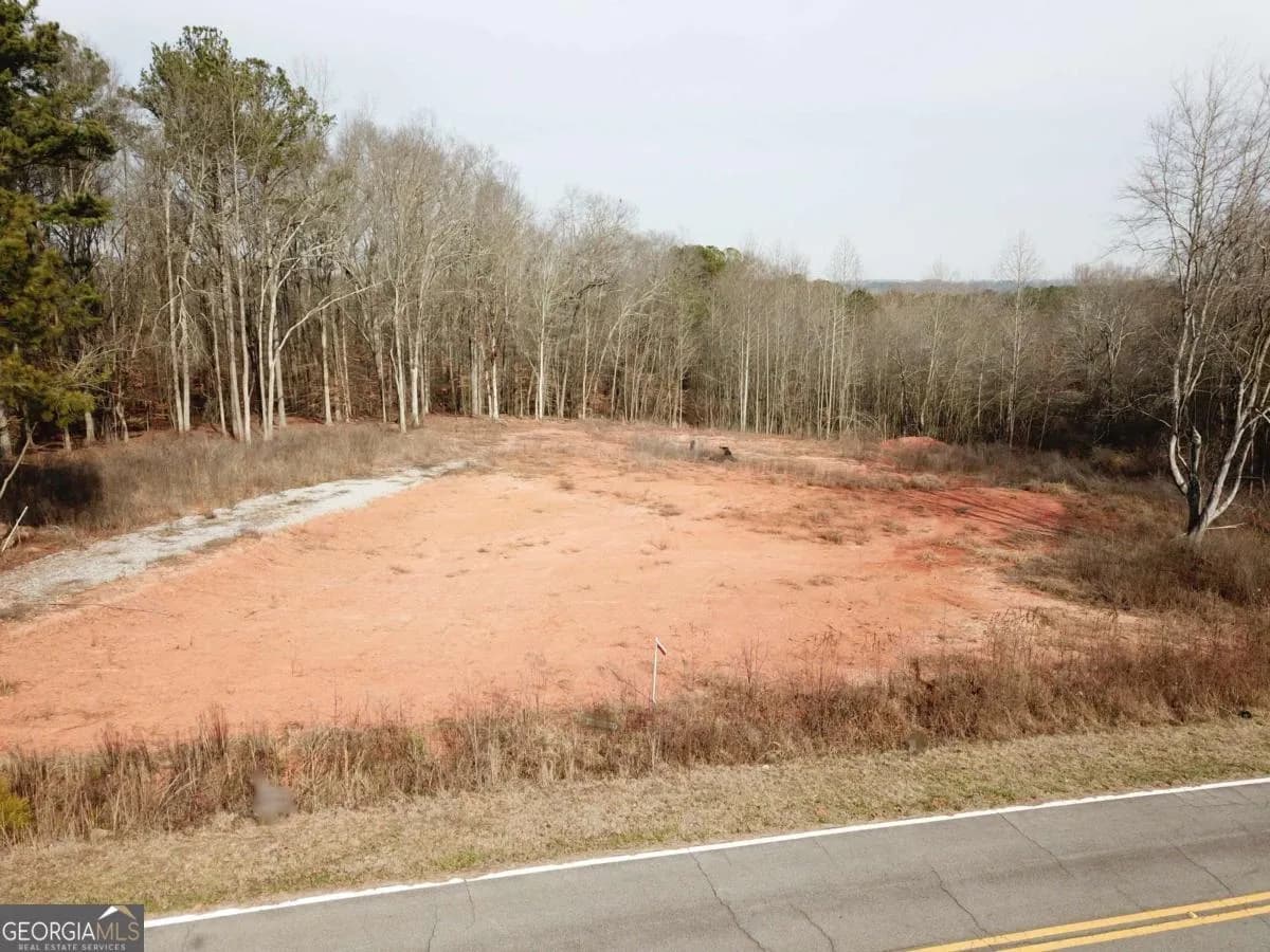 380 Ayers Rd — photo 2 of 5