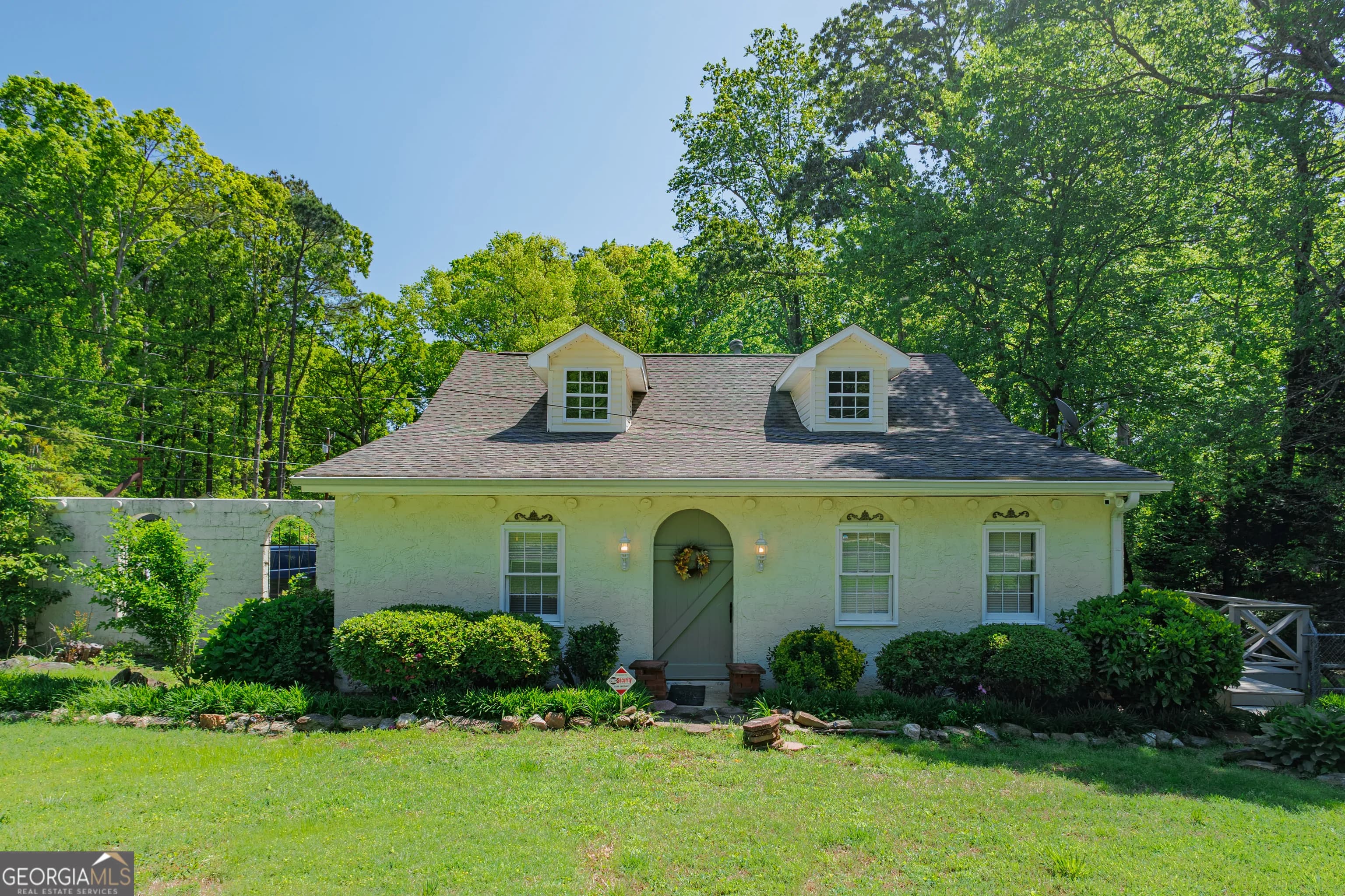 3970 Pine Hill Dr, Douglasville