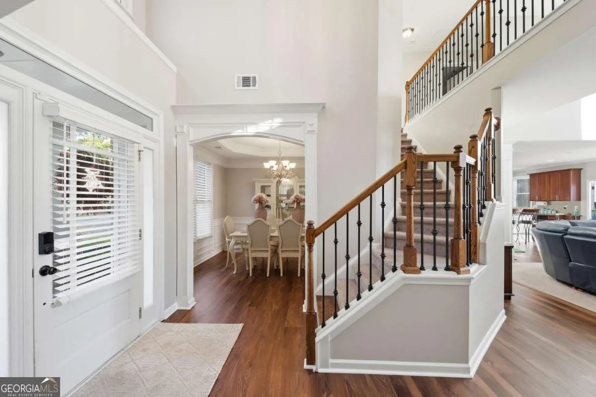 1719 Cromwell Ln — photo 53 of 56
