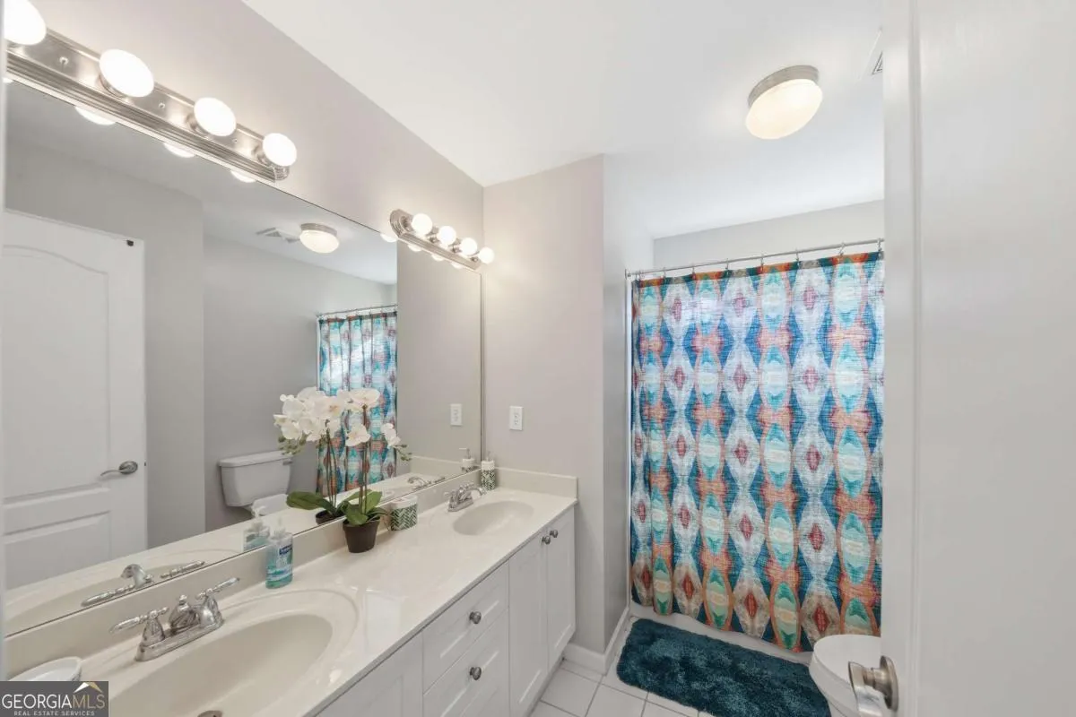 1719 Cromwell Ln — photo 27 of 56