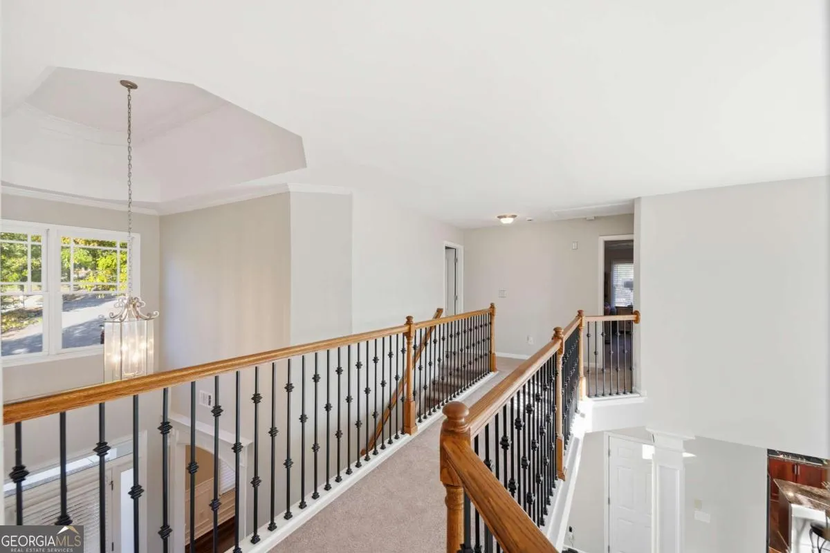 1719 Cromwell Ln — photo 21 of 56