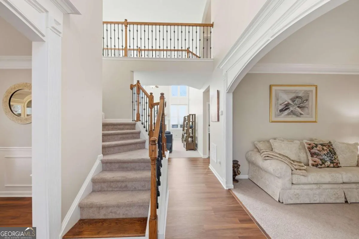 1719 Cromwell Ln — photo 46 of 56