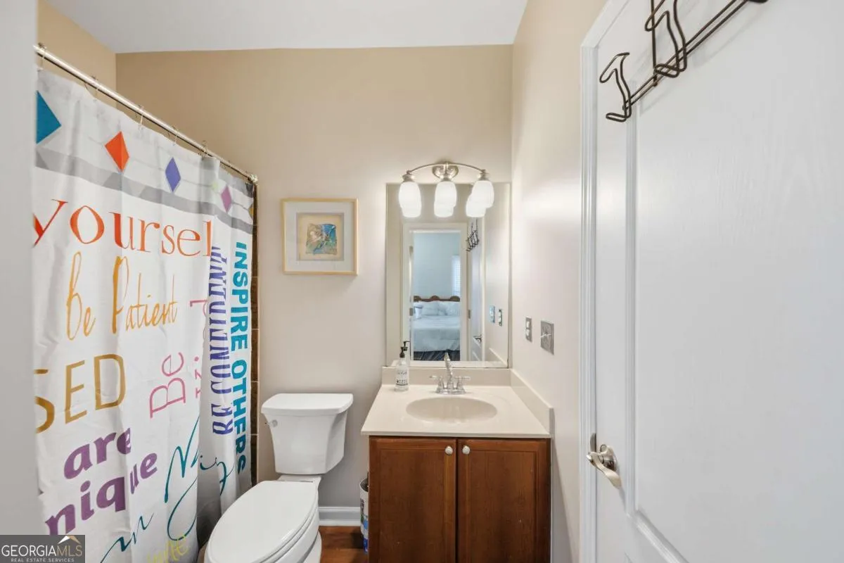 1719 Cromwell Ln — photo 18 of 56