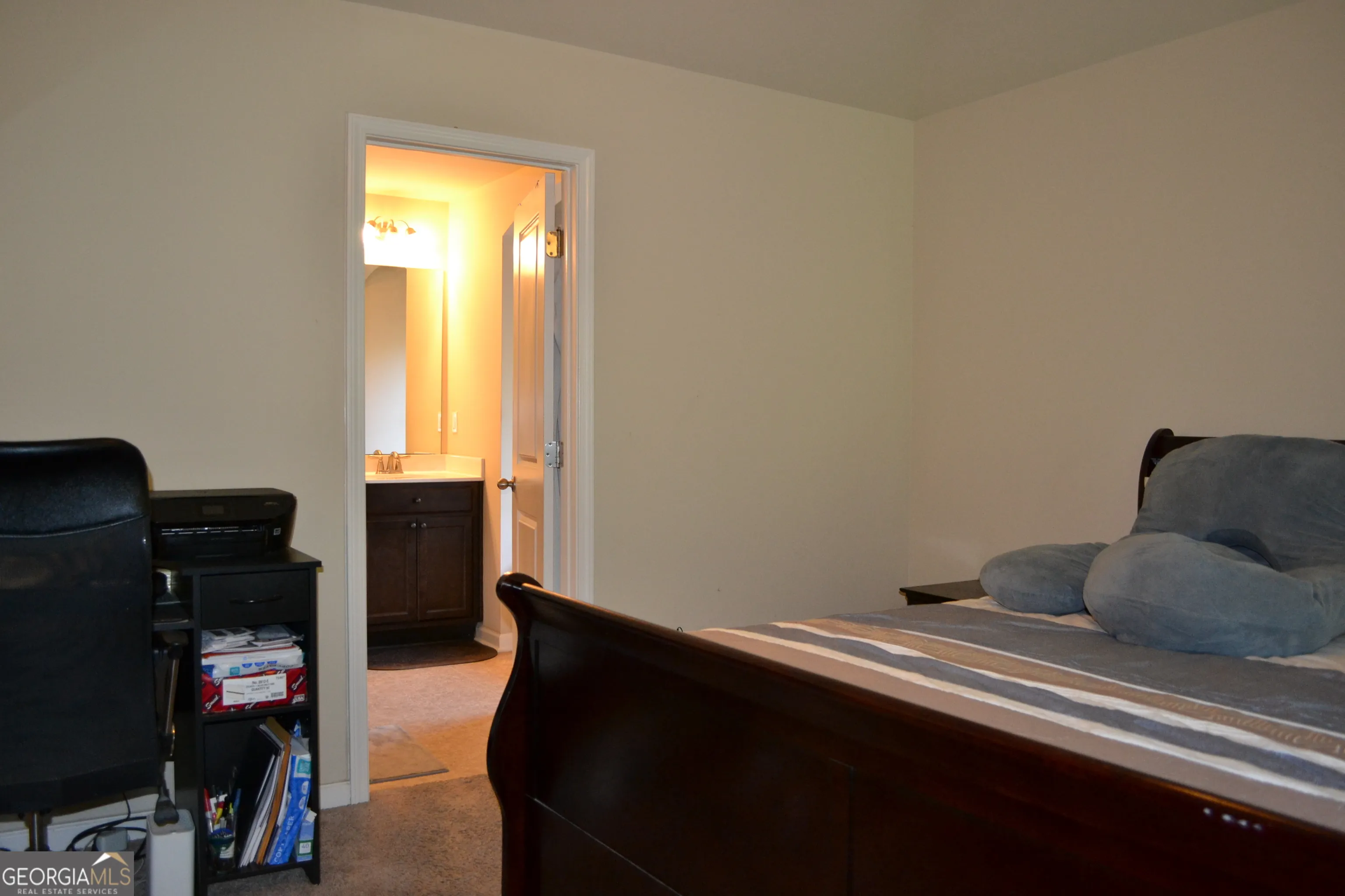 5037 Saphire Ct — photo 11 of 22