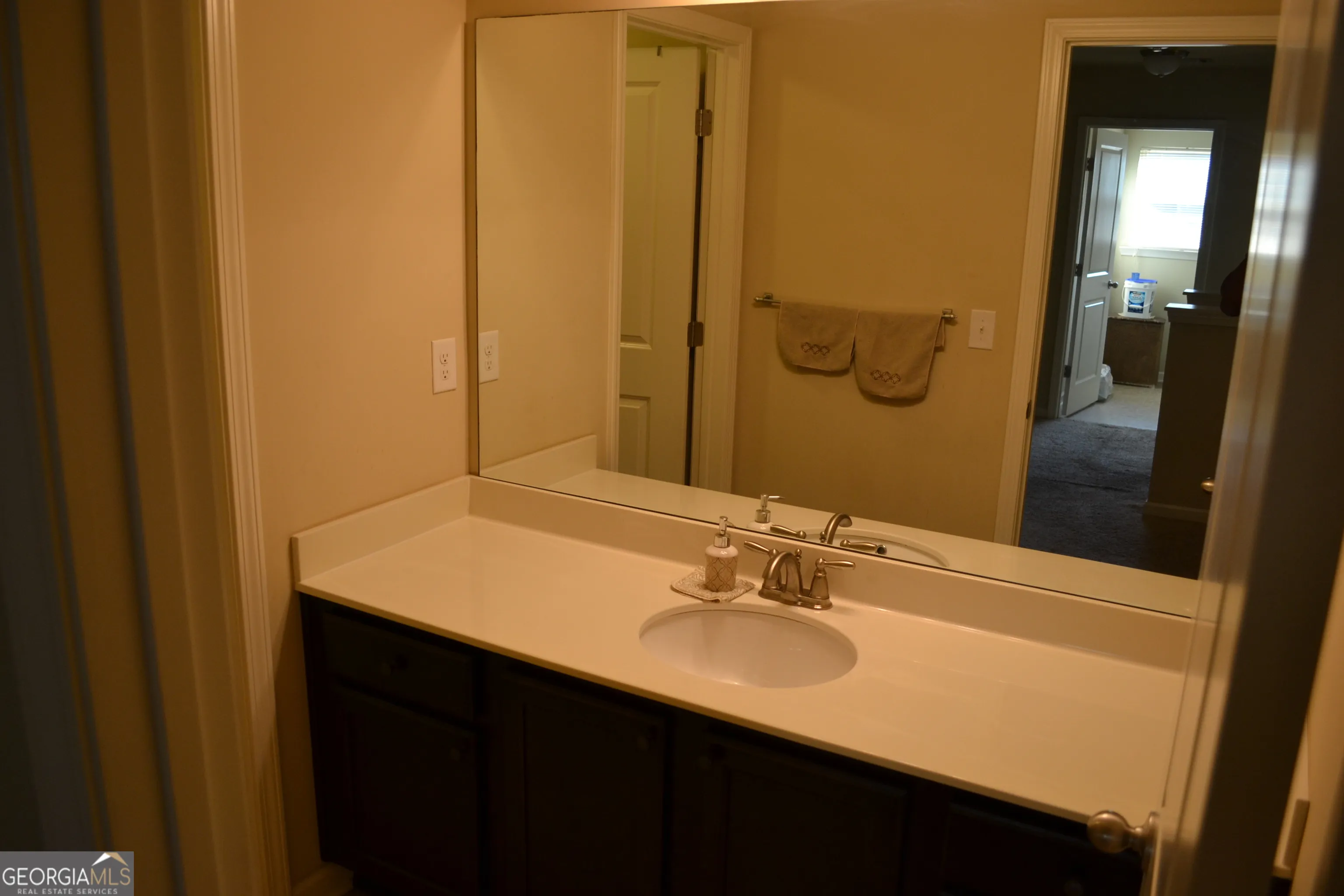 5037 Saphire Ct — photo 3 of 22