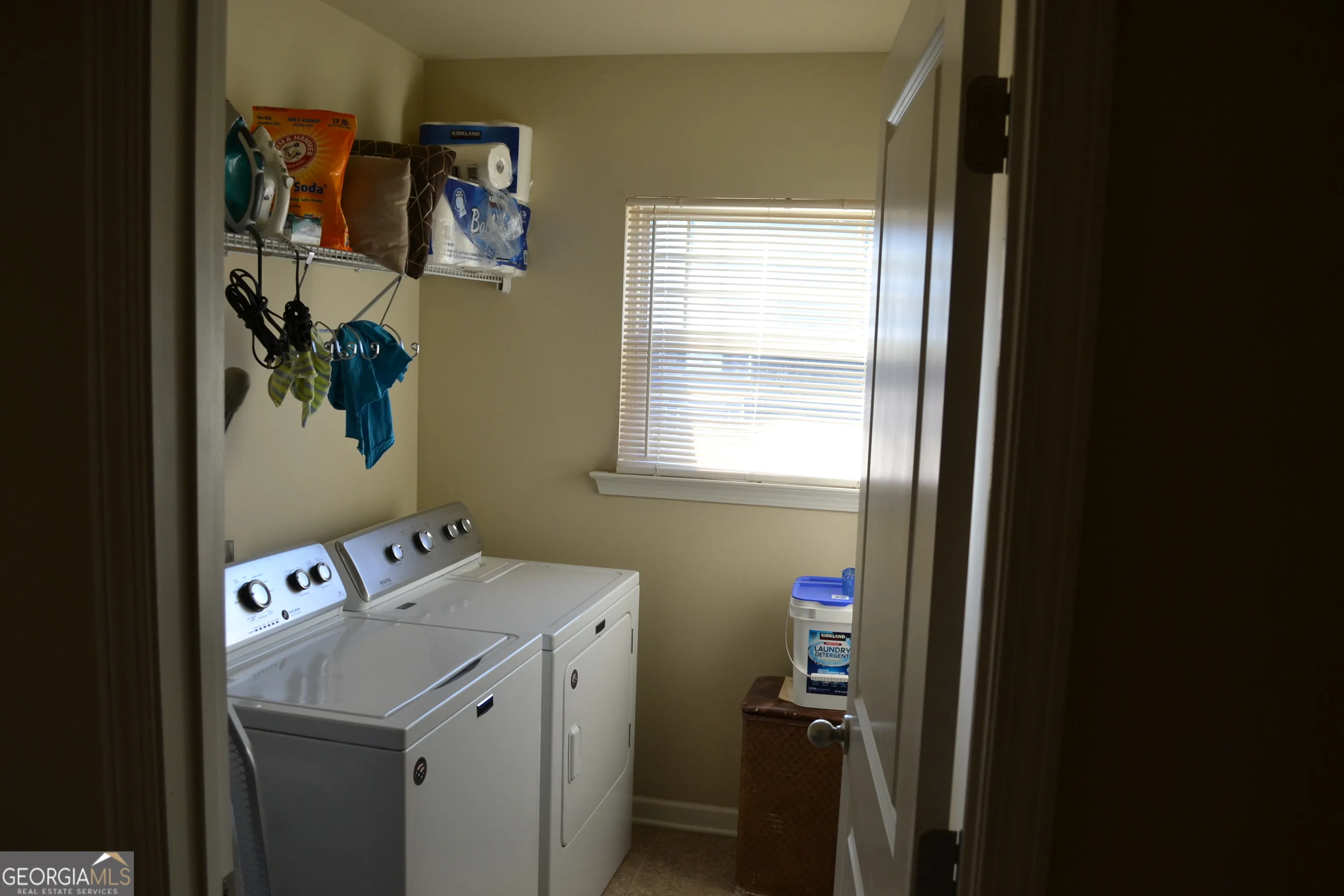 5037 Saphire Ct — photo 7 of 22