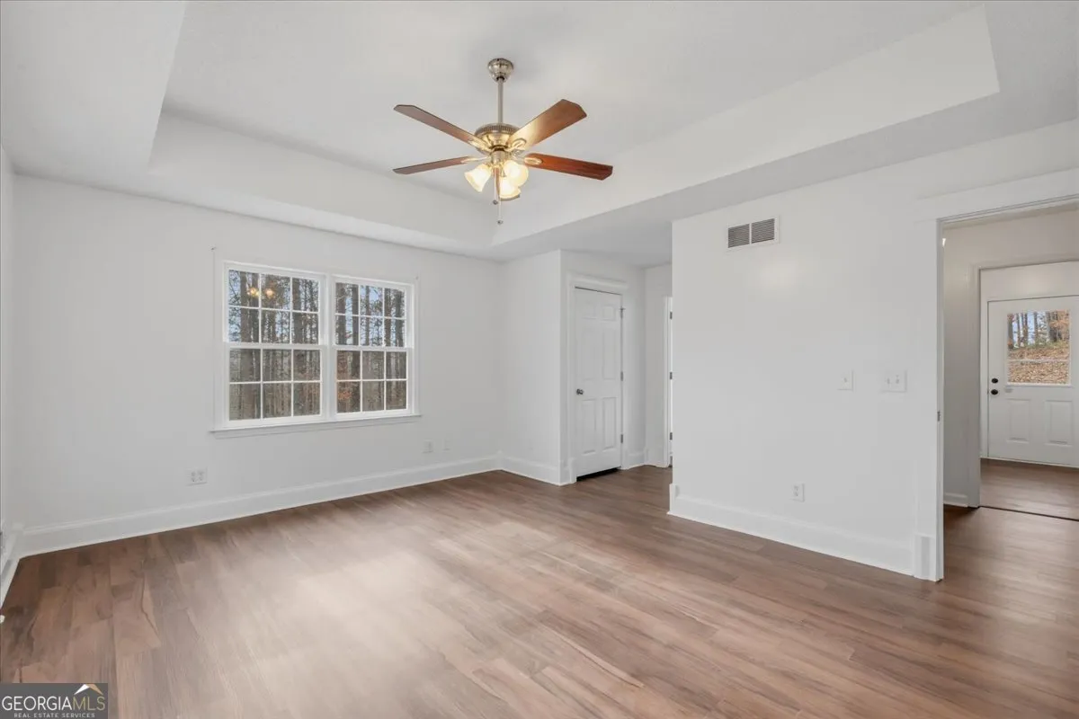 412 Oak Hills Dr — photo 25 of 52