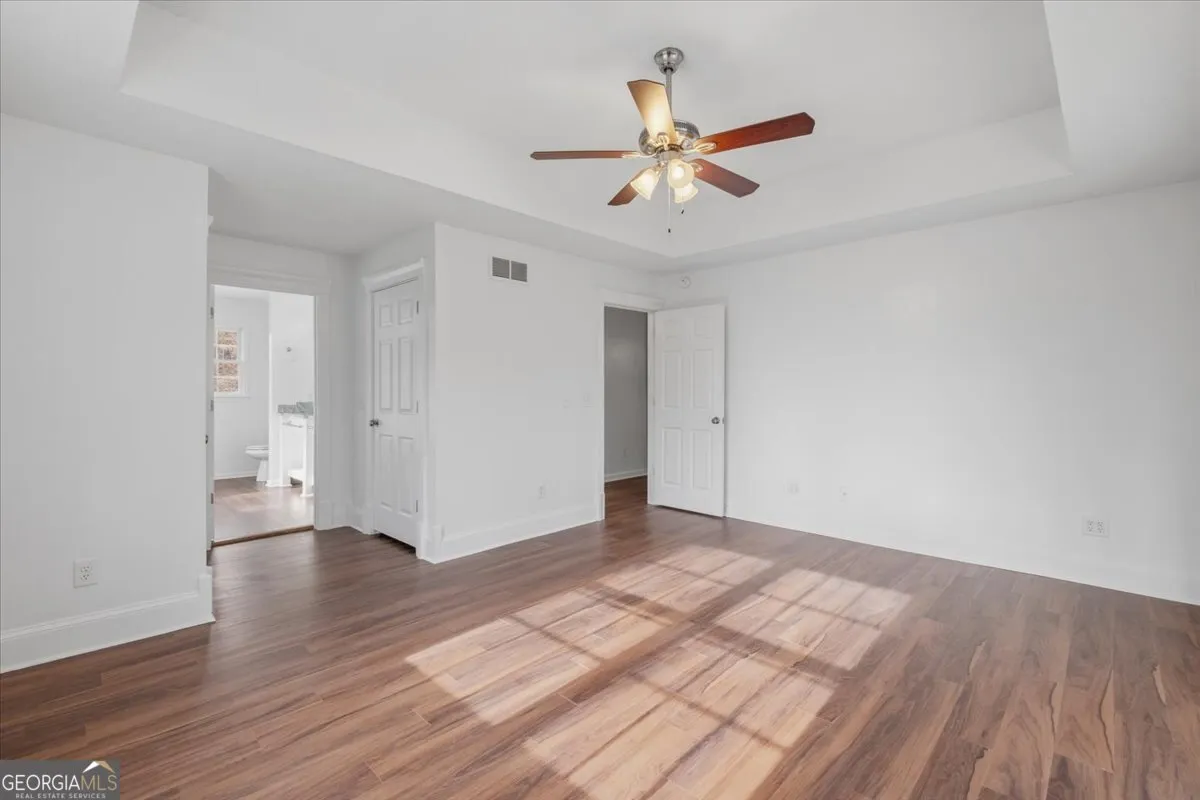 412 Oak Hills Dr — photo 23 of 52