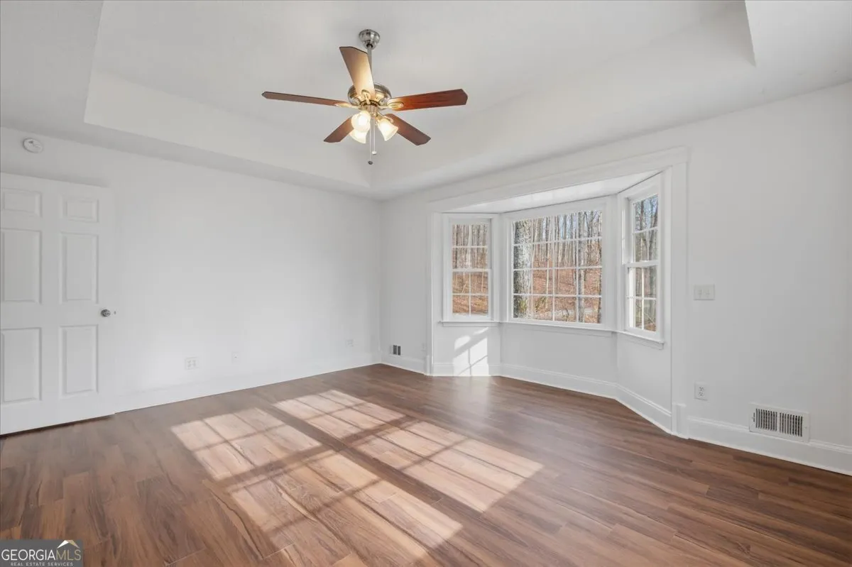 412 Oak Hills Dr — photo 26 of 52