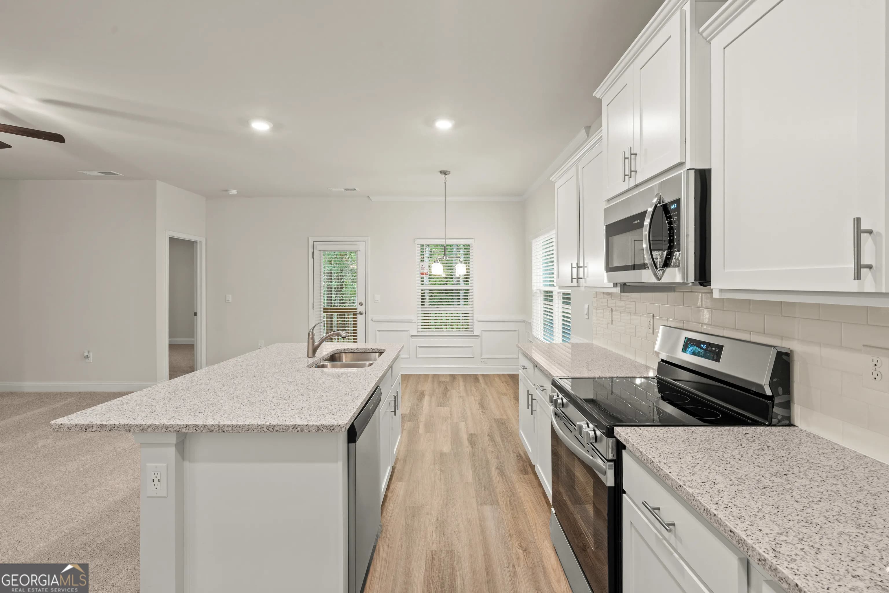 209 Laney Dr — photo 7 of 28
