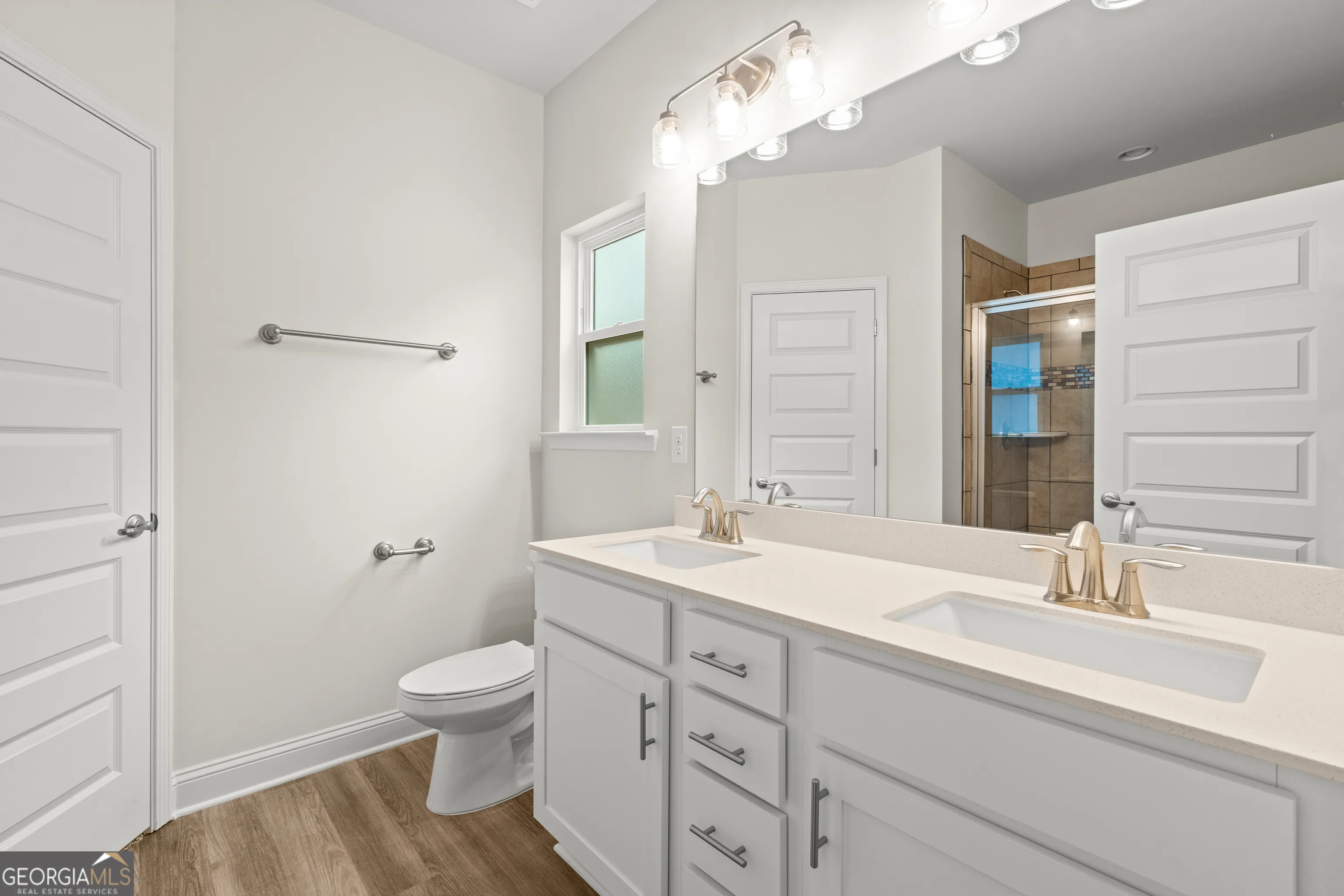 209 Laney Dr — photo 14 of 28