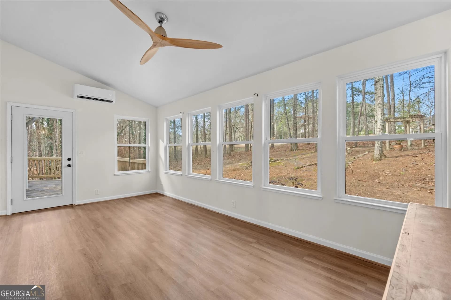 7349 S Mitchell Ct — photo 15 of 58