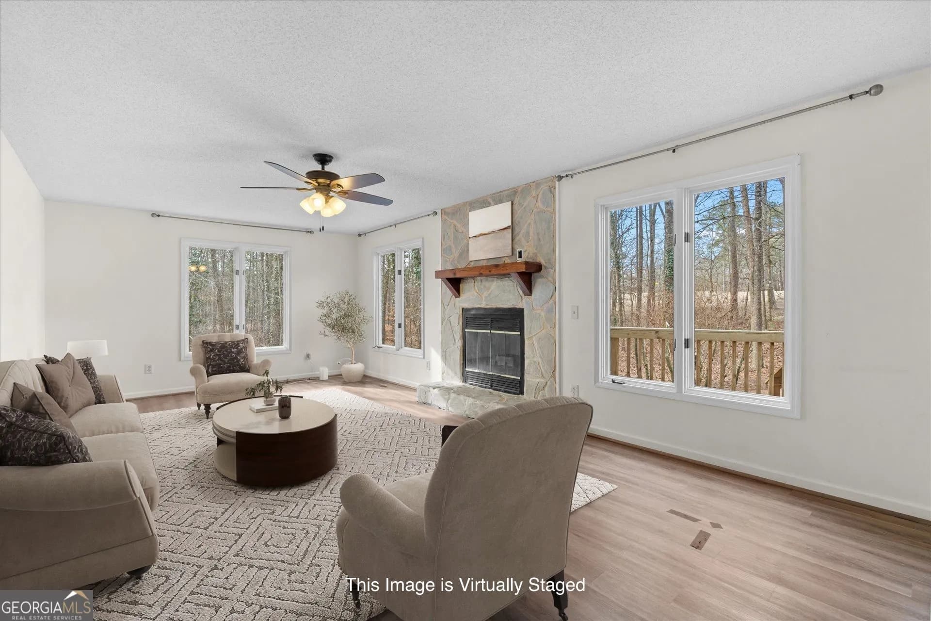 7349 S Mitchell Ct — photo 4 of 58
