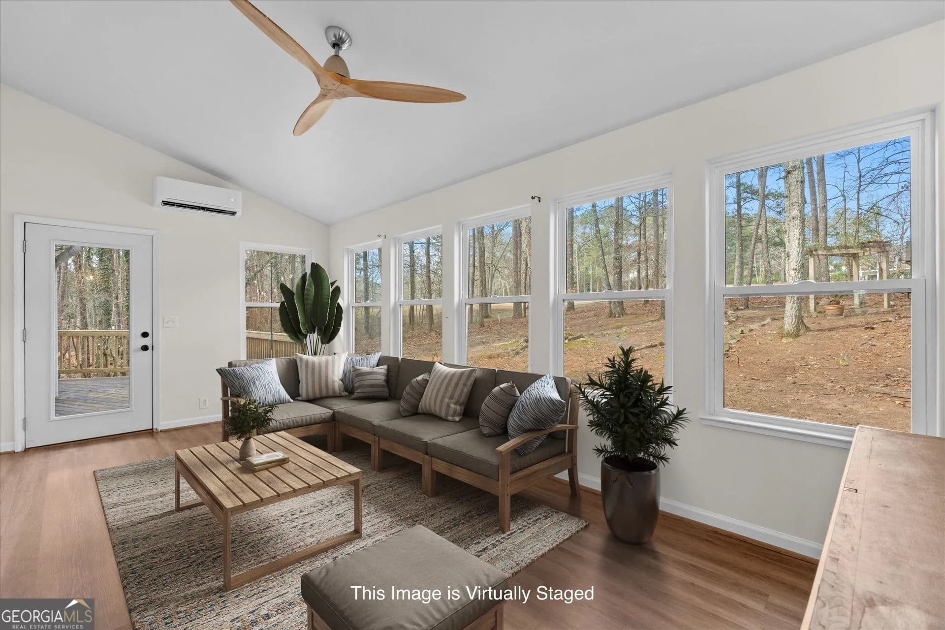 7349 S Mitchell Ct — photo 14 of 58