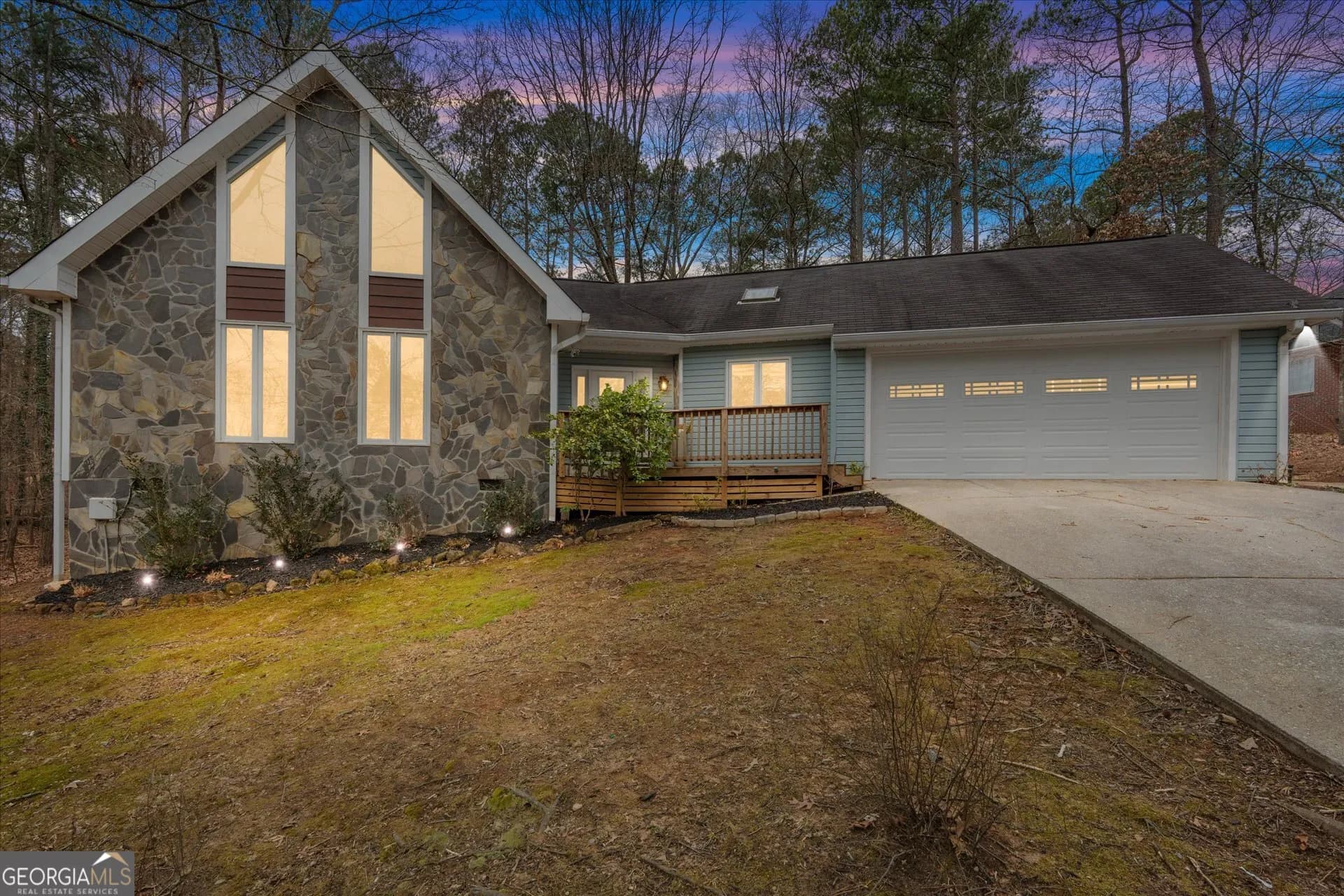 7349 S Mitchell Ct — photo 13 of 58