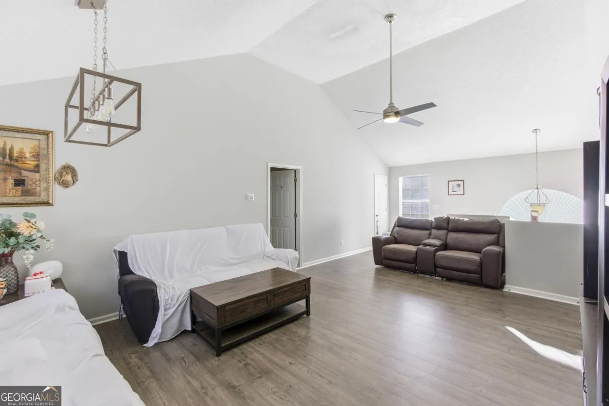 7347 Bramble Oak Dr — photo 4 of 34