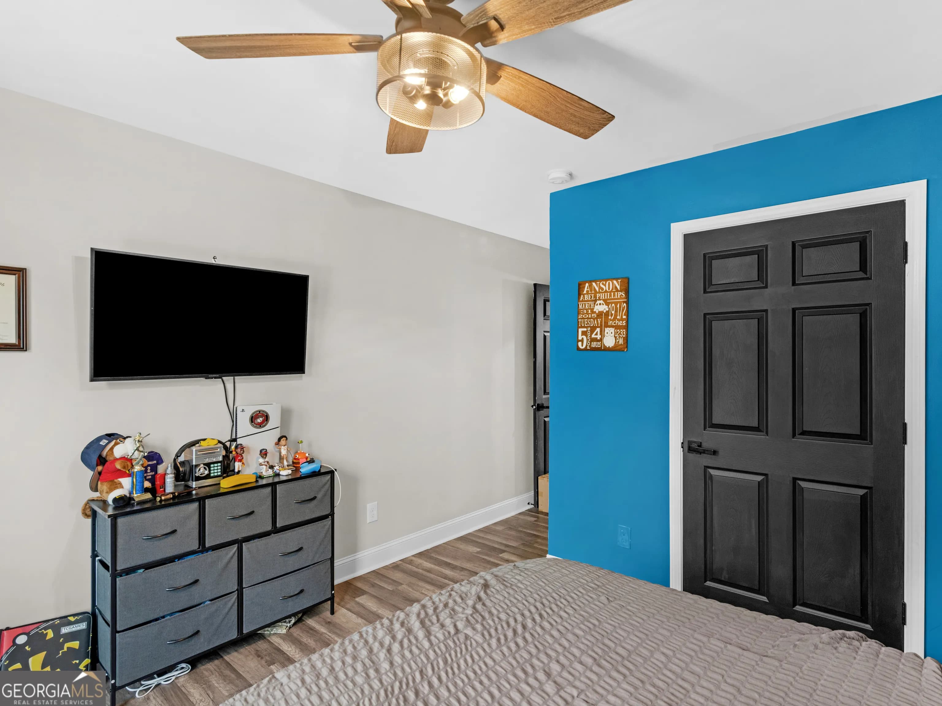 215 Almon Ave — photo 6 of 44
