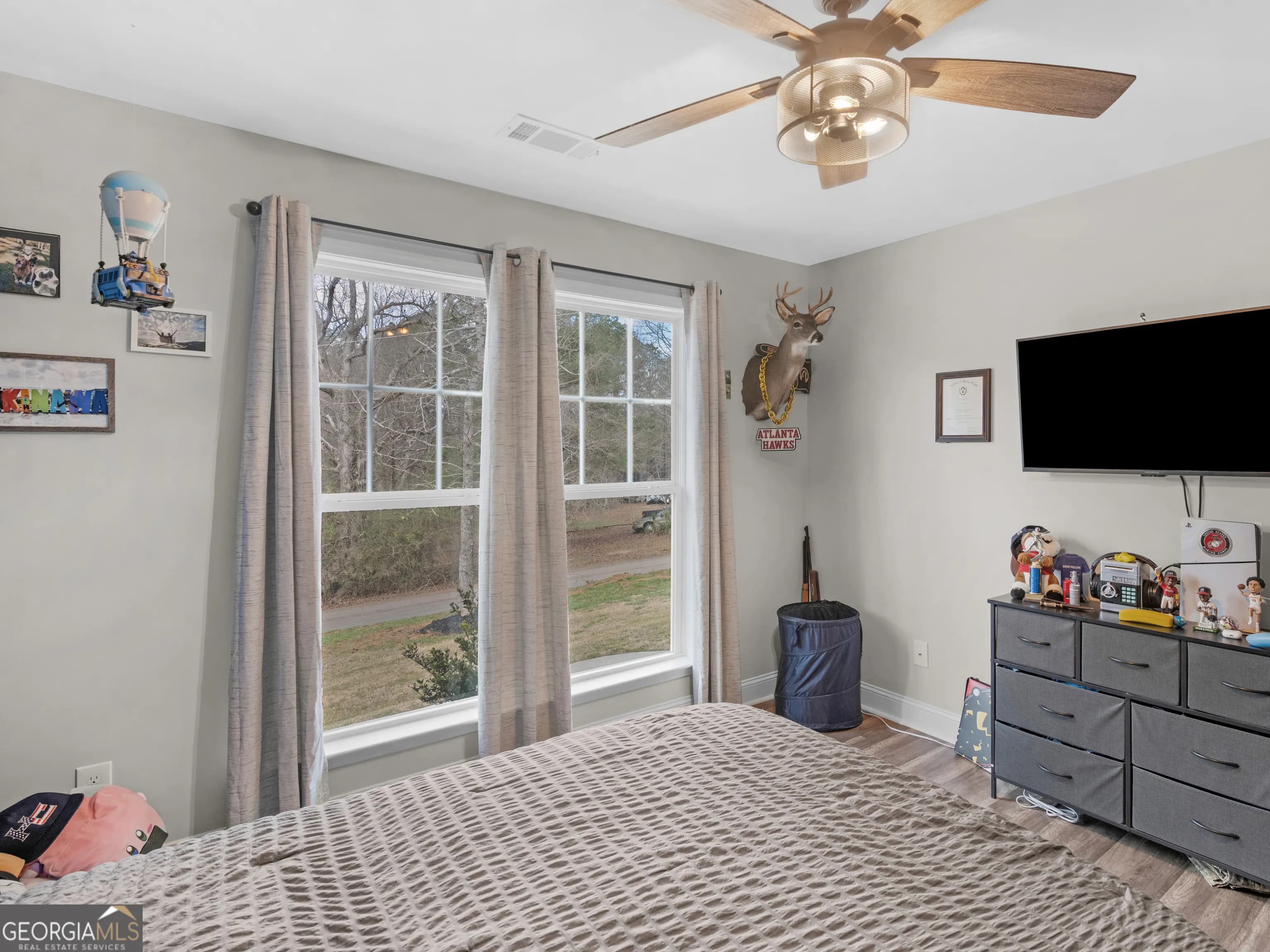 215 Almon Ave — photo 7 of 44