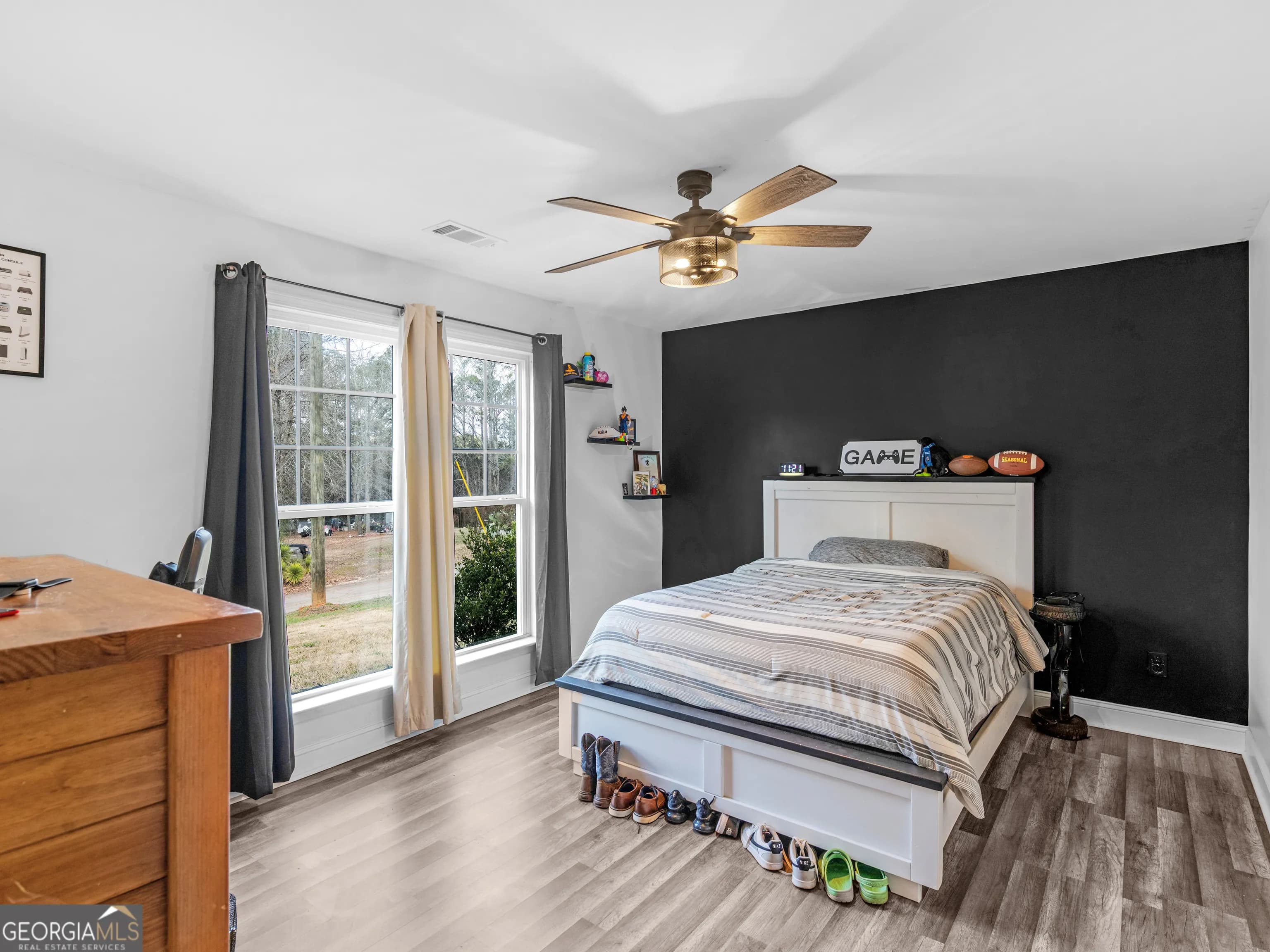 215 Almon Ave — photo 14 of 44