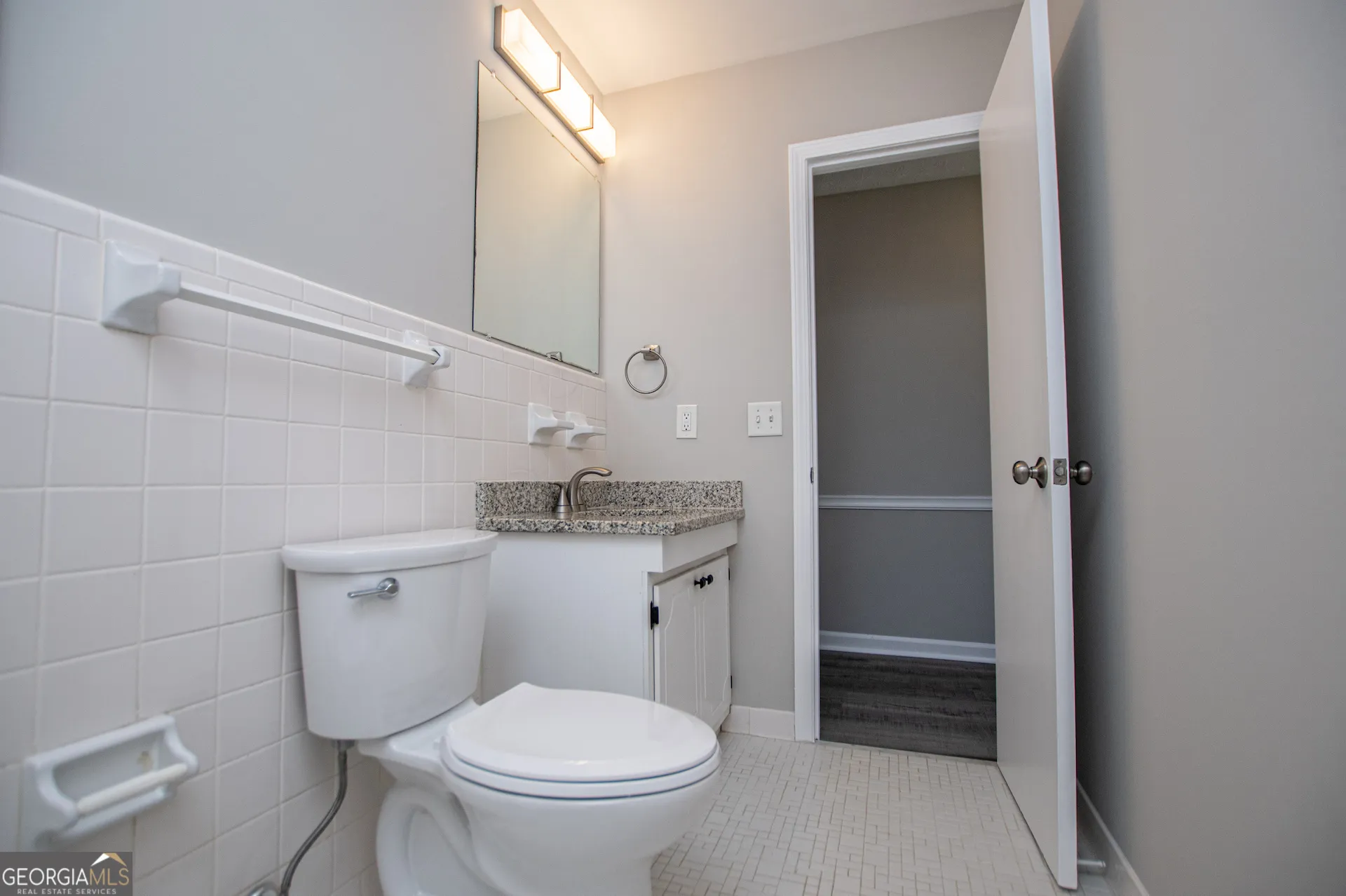 541 N White St — photo 32 of 70