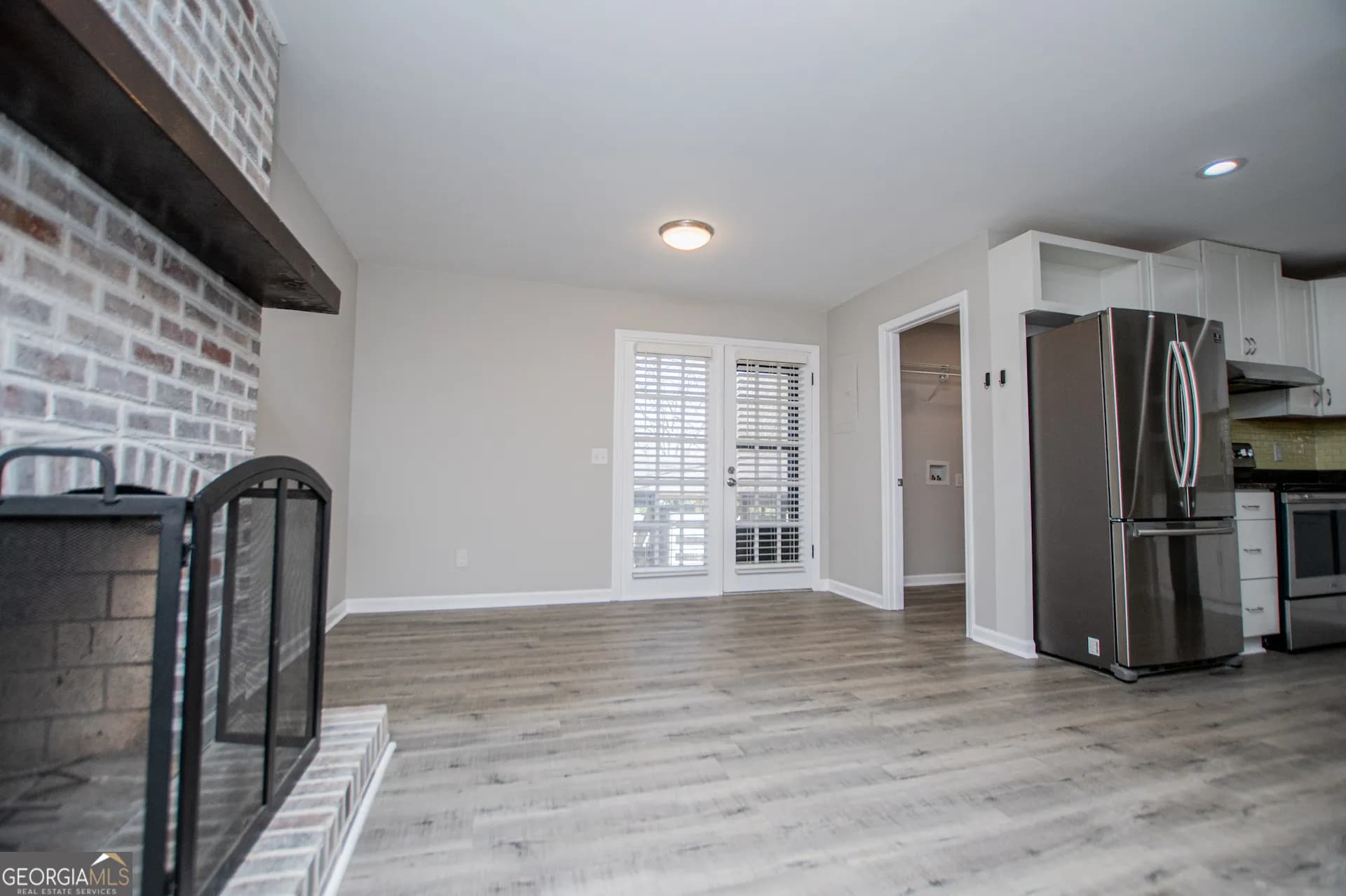 541 N White St — photo 18 of 70