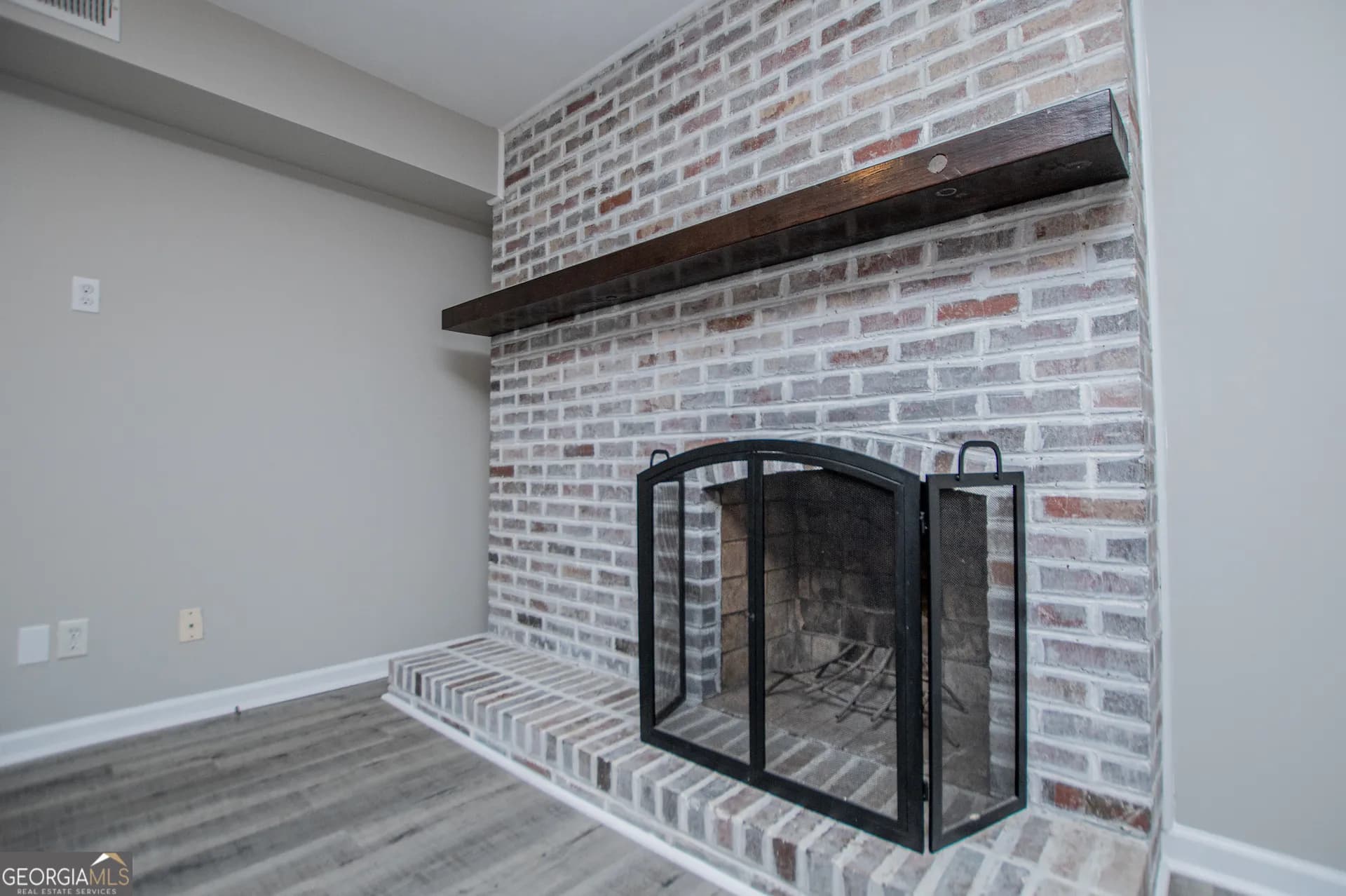 541 N White St — photo 19 of 70