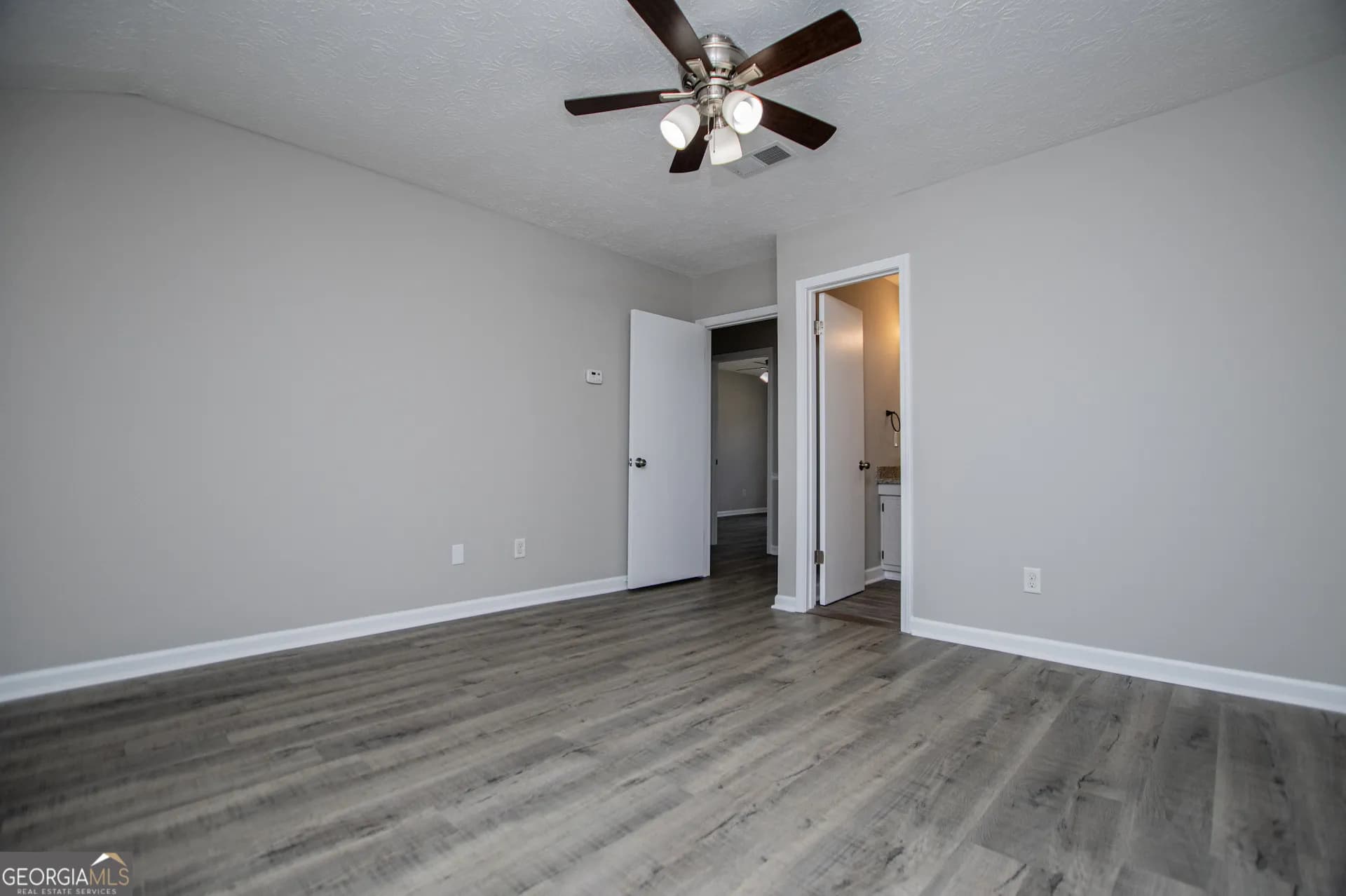 541 N White St — photo 40 of 70