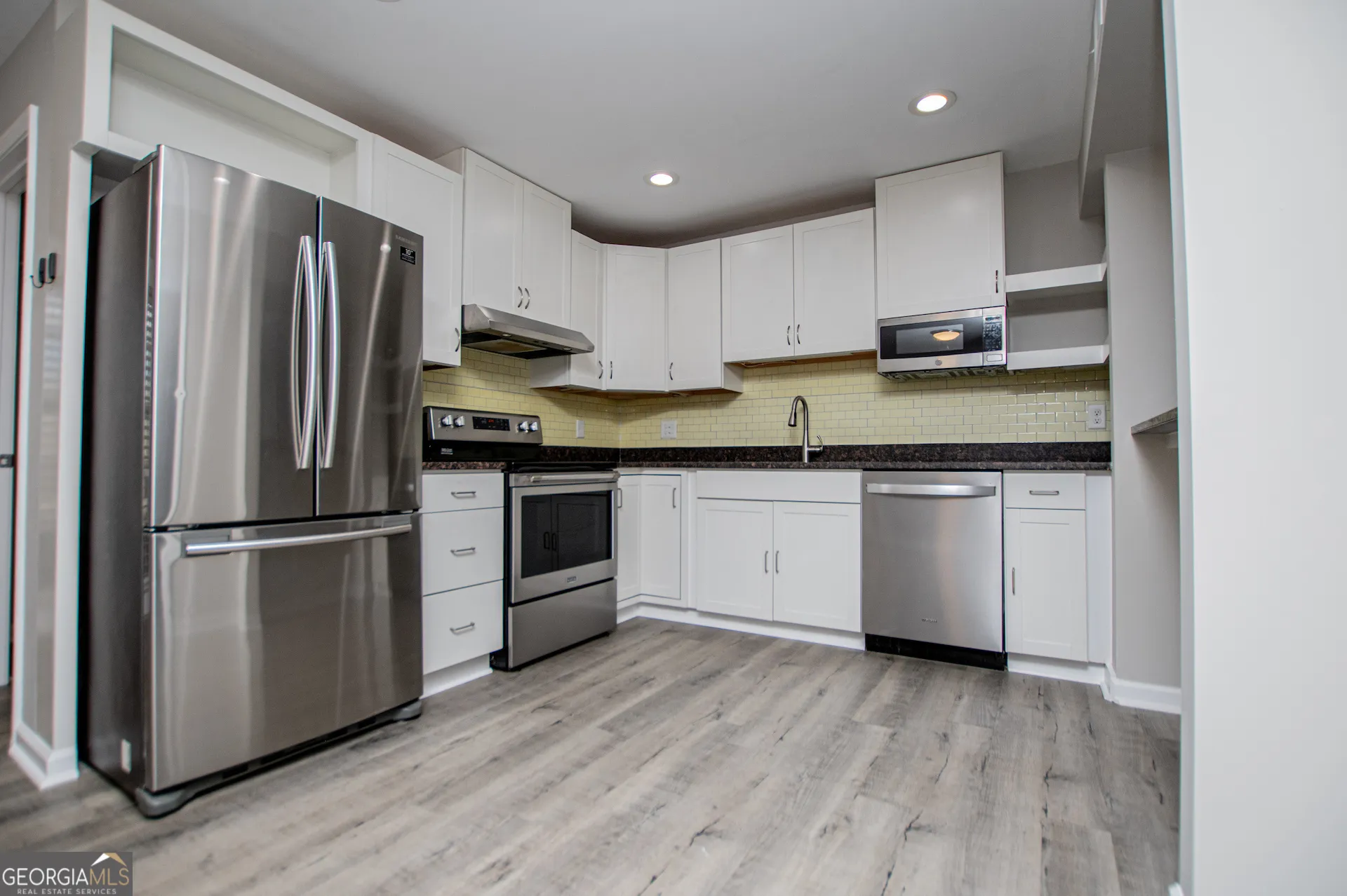 541 N White St — photo 10 of 70