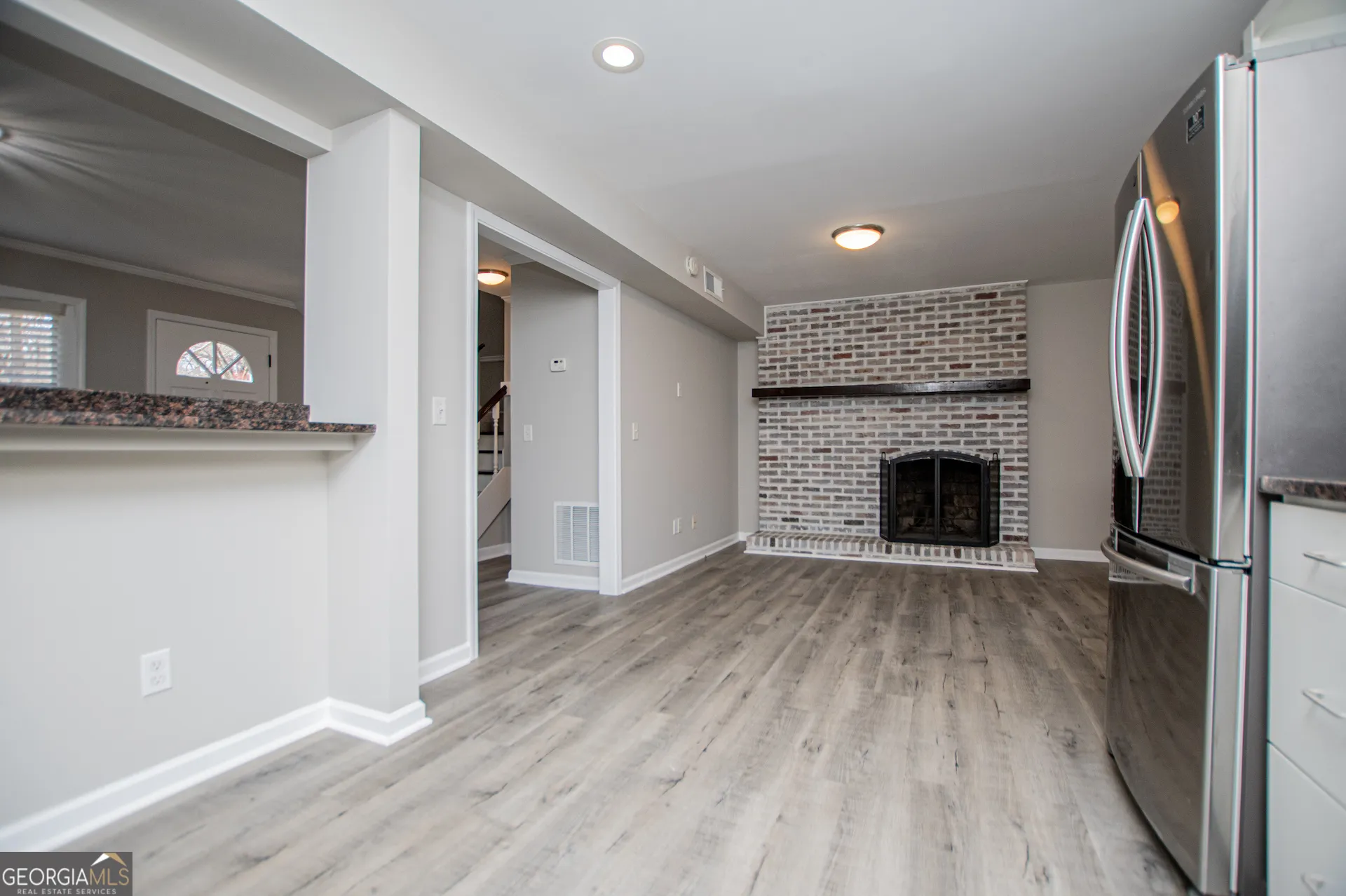 541 N White St — photo 15 of 70