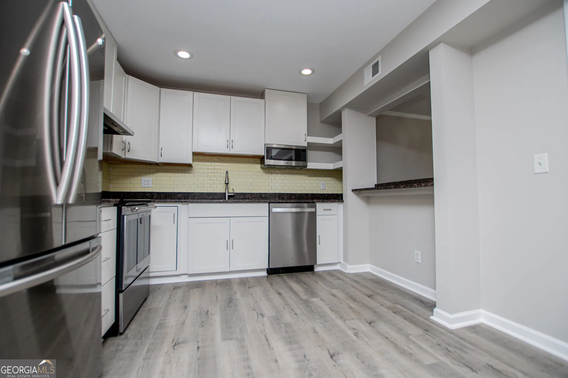 541 N White St — photo 9 of 70
