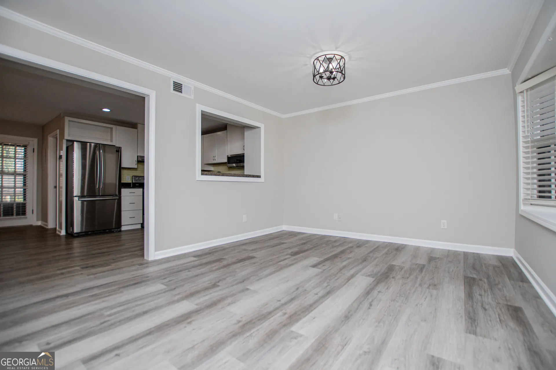 541 N White St — photo 6 of 70