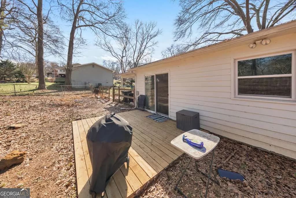 108 Vickie Dr — photo 15 of 29