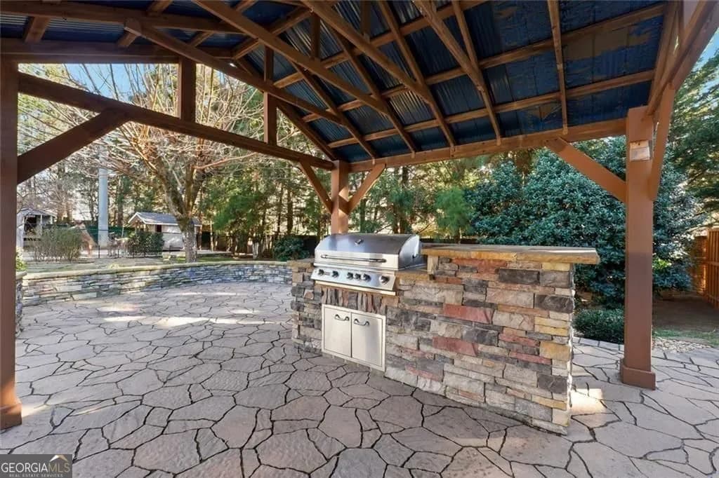 7108 Roselake Cir — photo 34 of 70