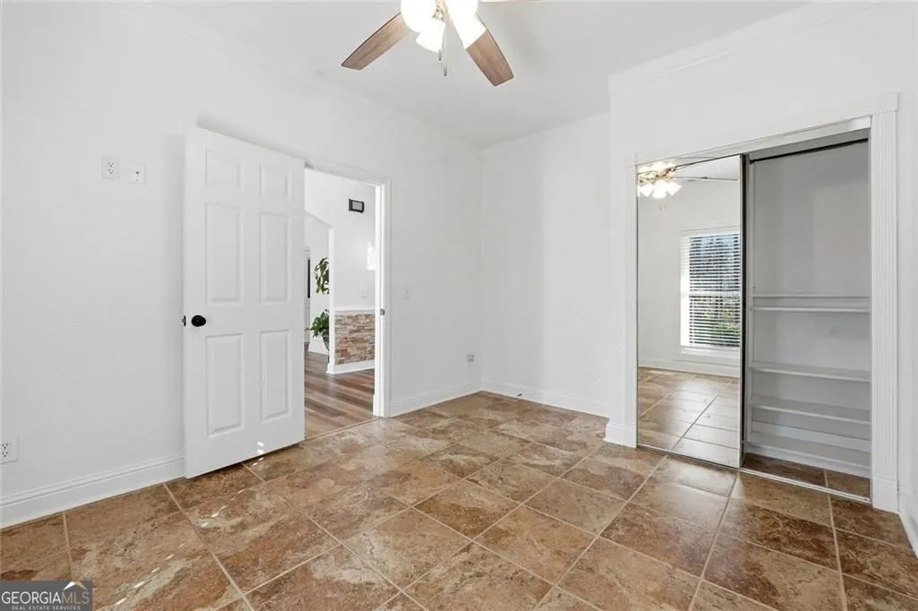 7108 Roselake Cir — photo 14 of 70