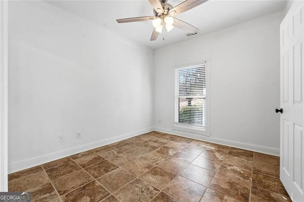 7108 Roselake Cir — photo 12 of 70