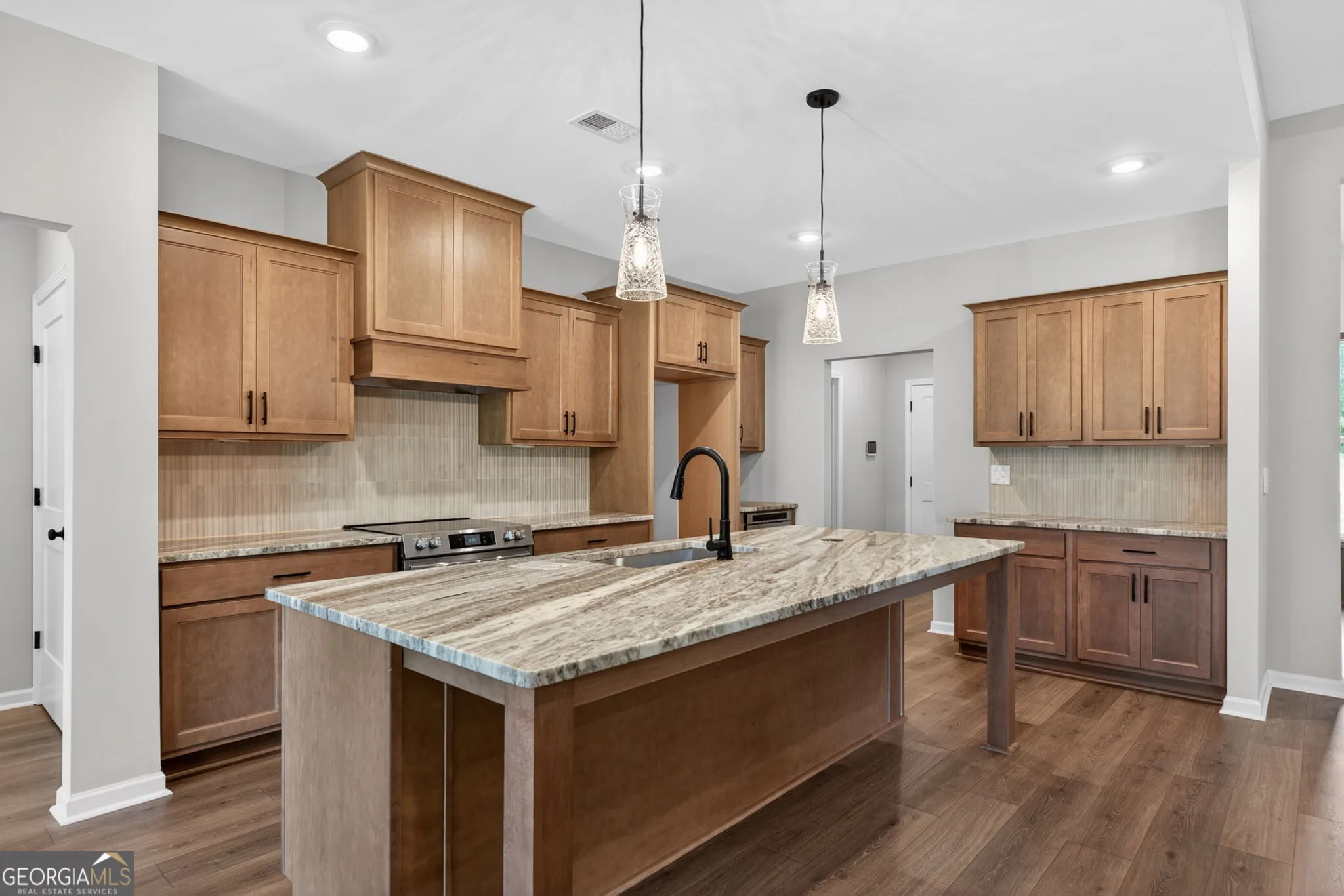 3511 S 16 Hwy — photo 8 of 51
