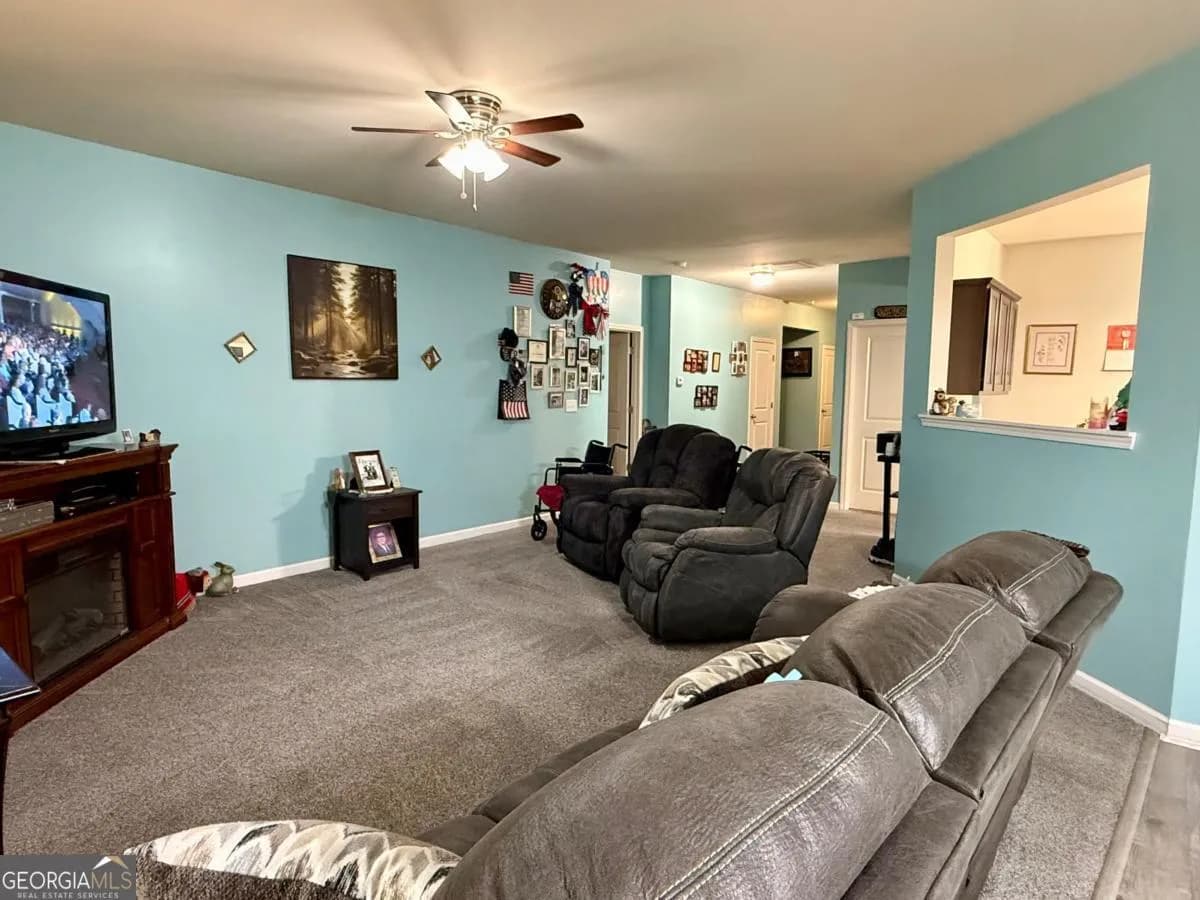 653 Scotland Dr — photo 4 of 51