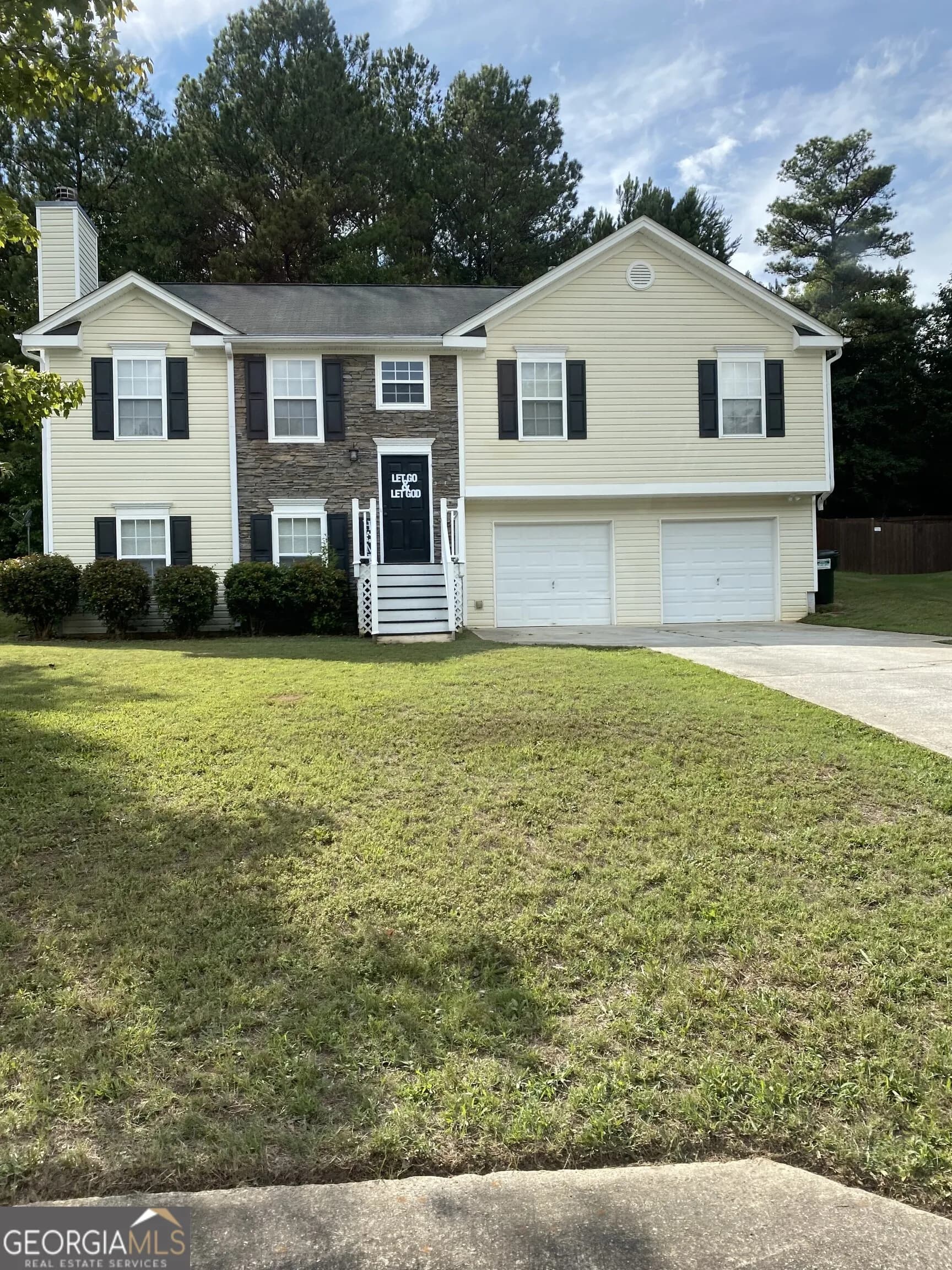 280 Bridgestone Ln, Douglasville