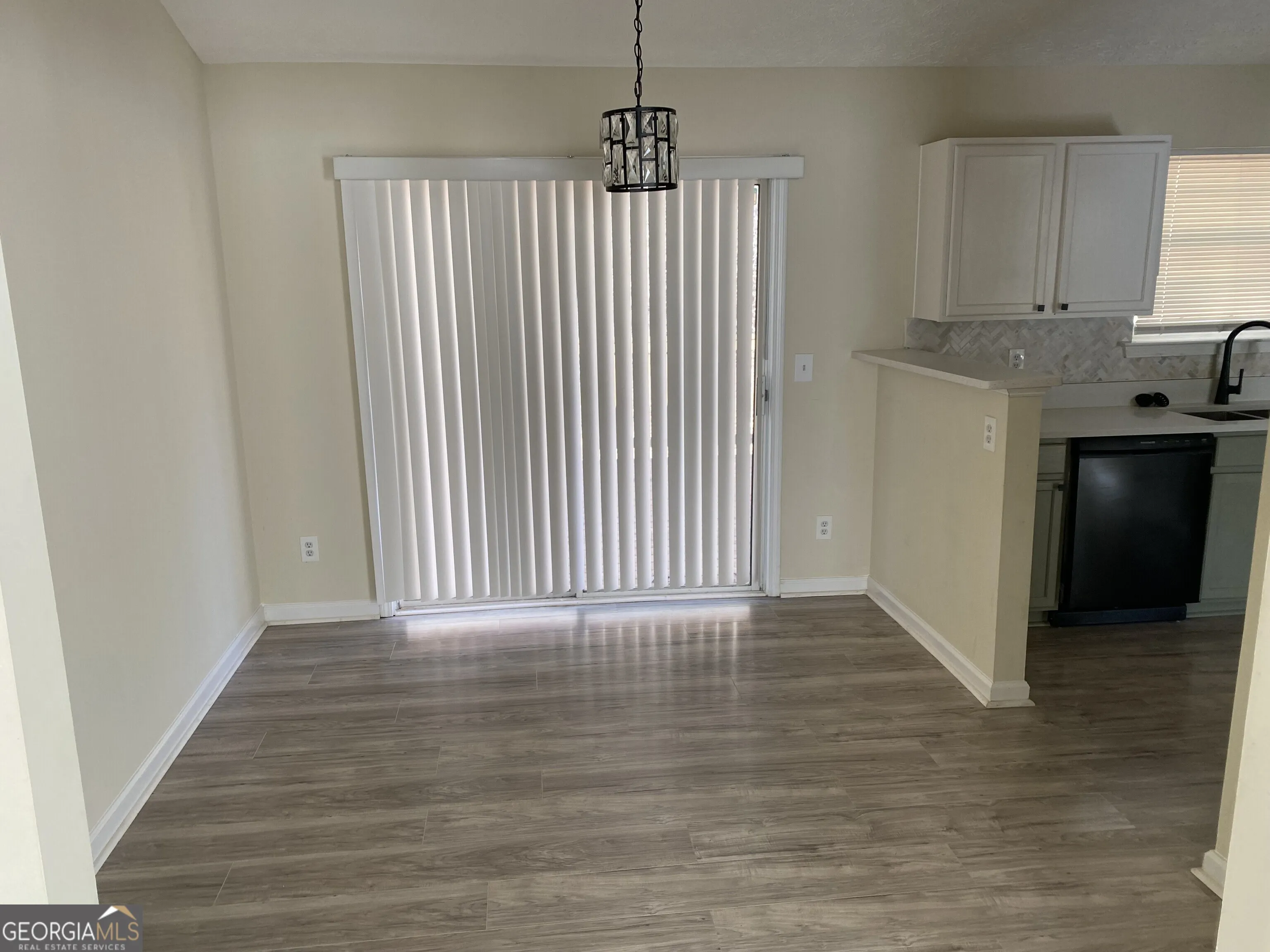 280 Bridgestone Ln — photo 5 of 10