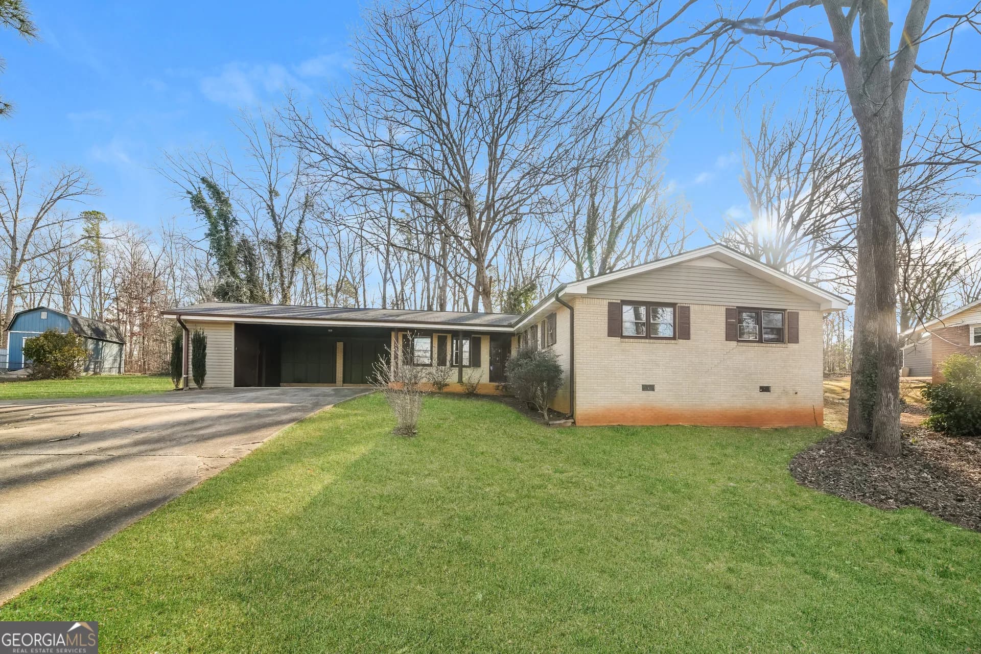 4139 Wells Cir, Douglasville