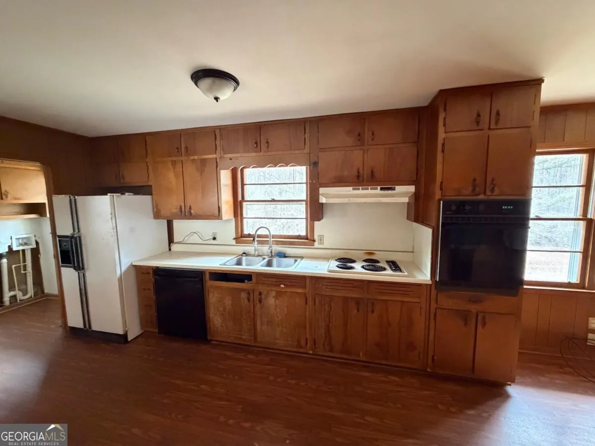 363 Lane Rd — photo 15 of 39