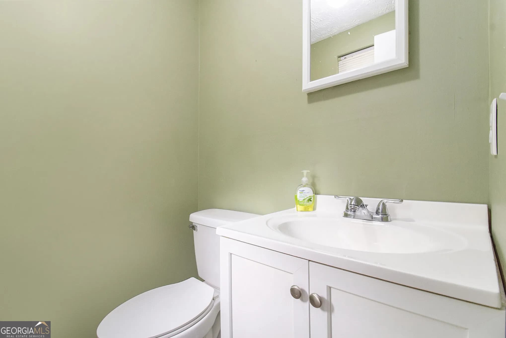 4025 N Quail Dr — photo 10 of 39
