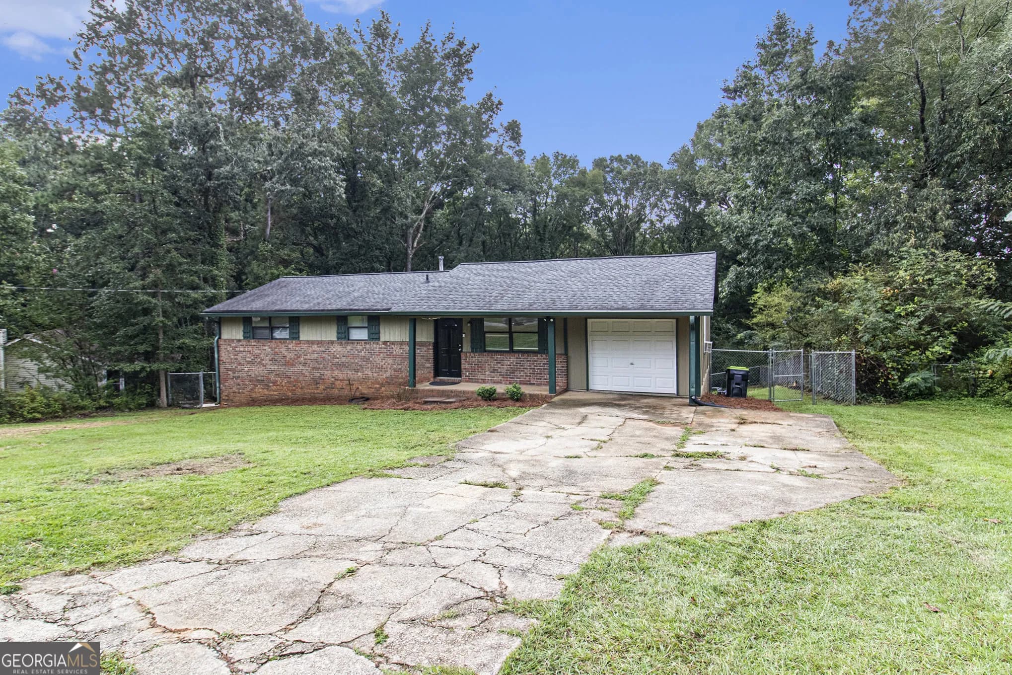 4025 N Quail Dr — photo 2 of 39