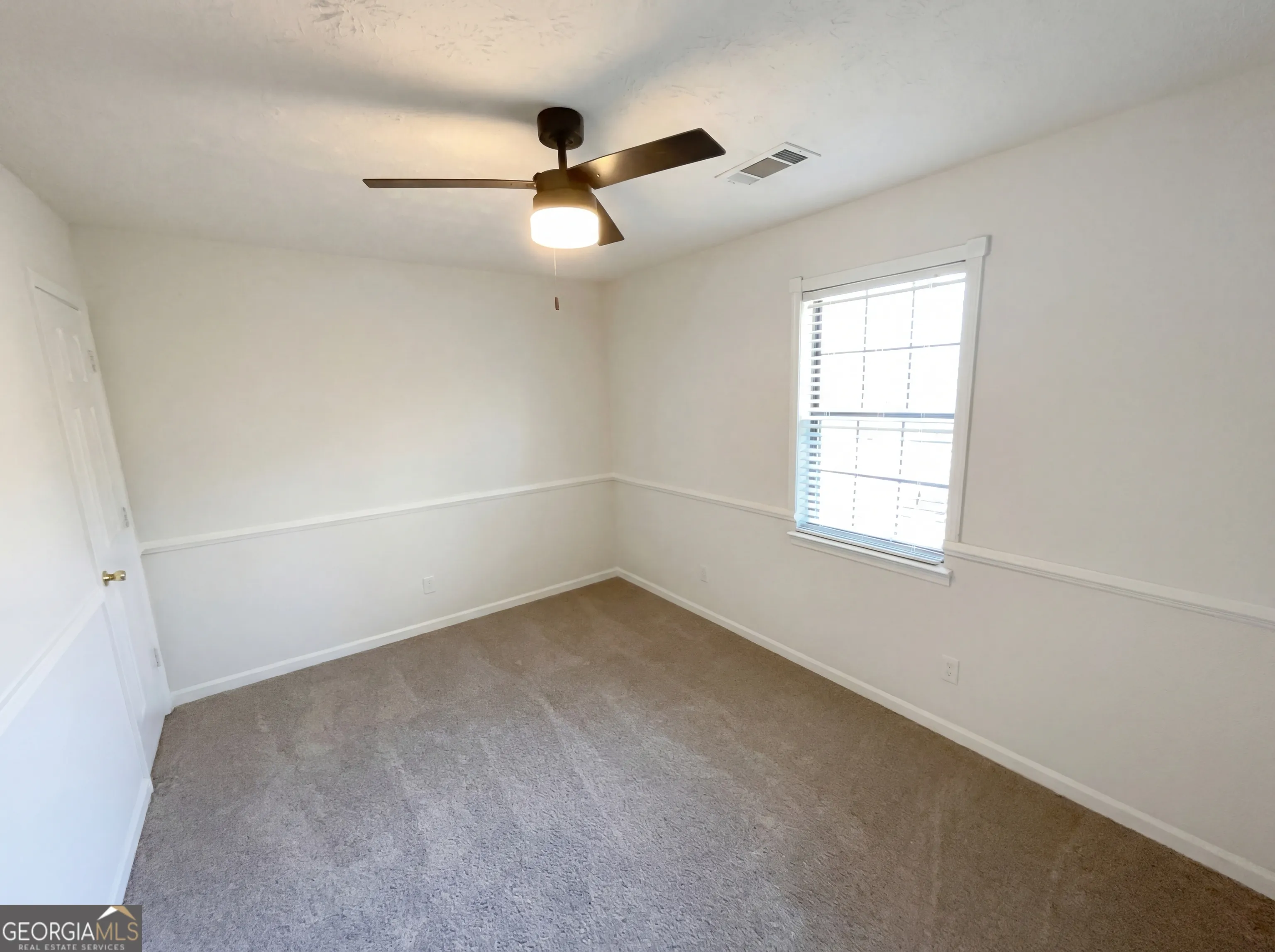 3181 Cedardale Dr — photo 7 of 19