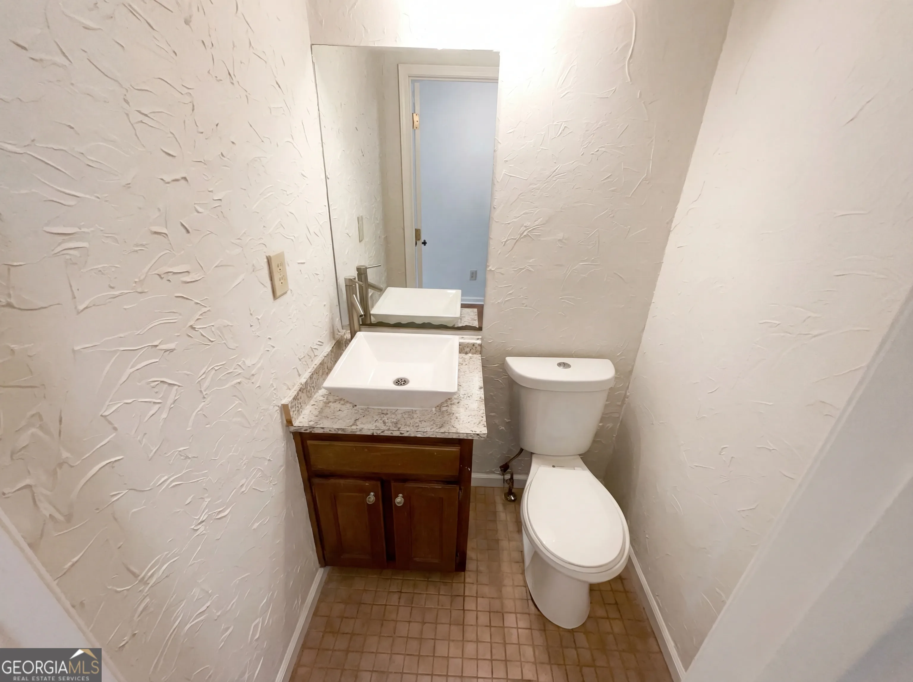 3181 Cedardale Dr — photo 17 of 19