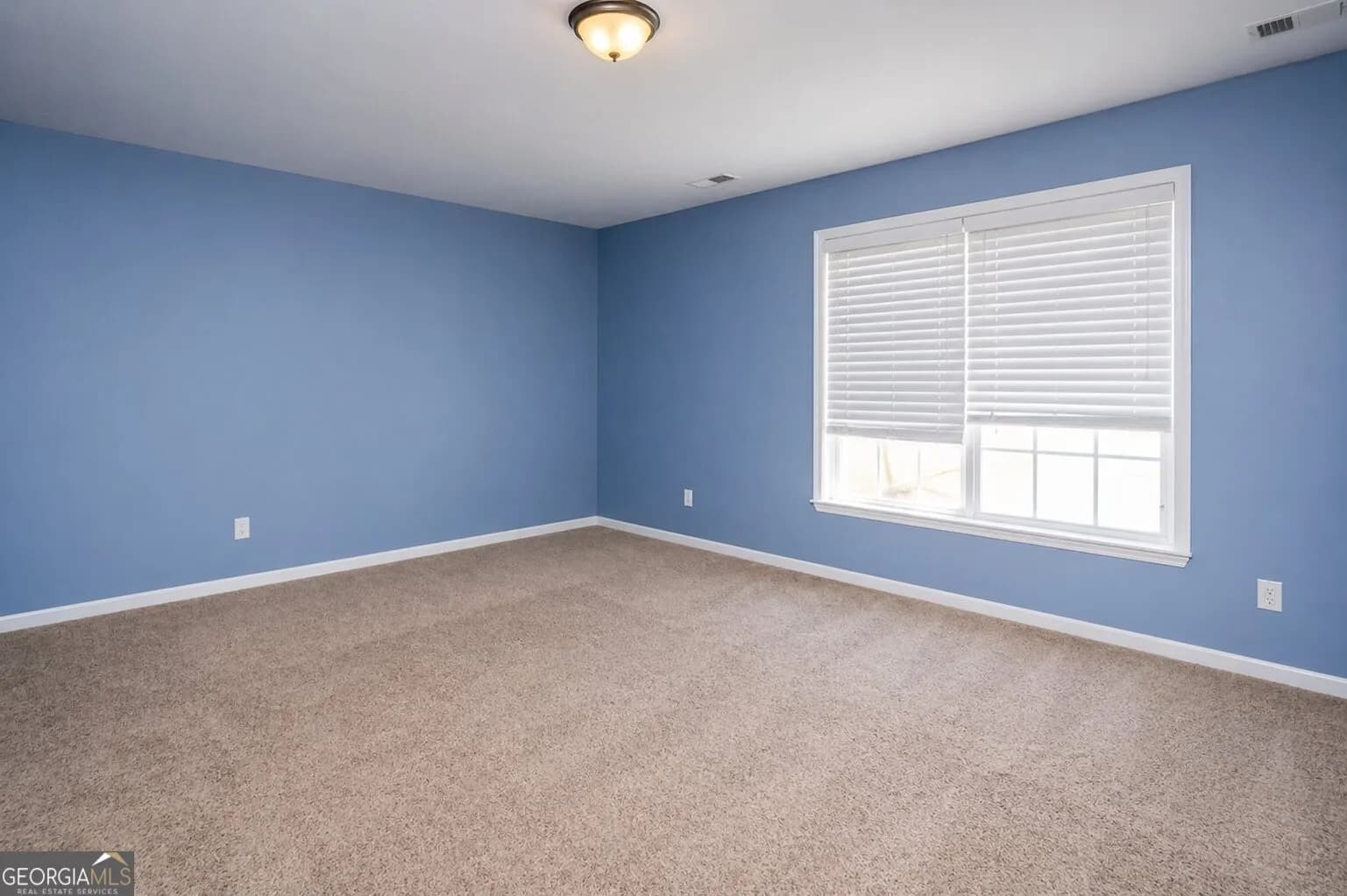 5160 Lakeview Pkwy — photo 9 of 40